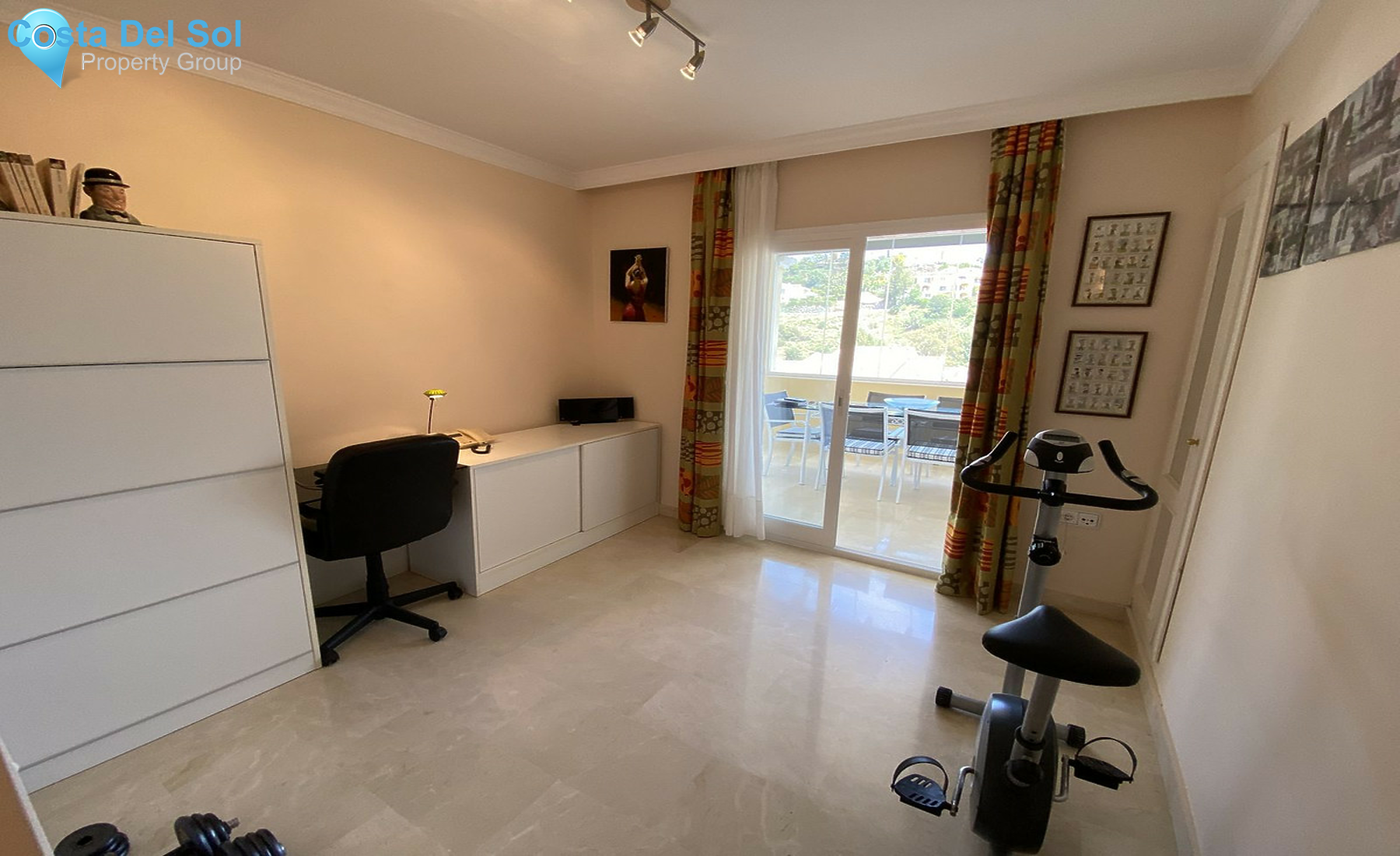 Middle Floor Apartment in La Quinta-1263238
