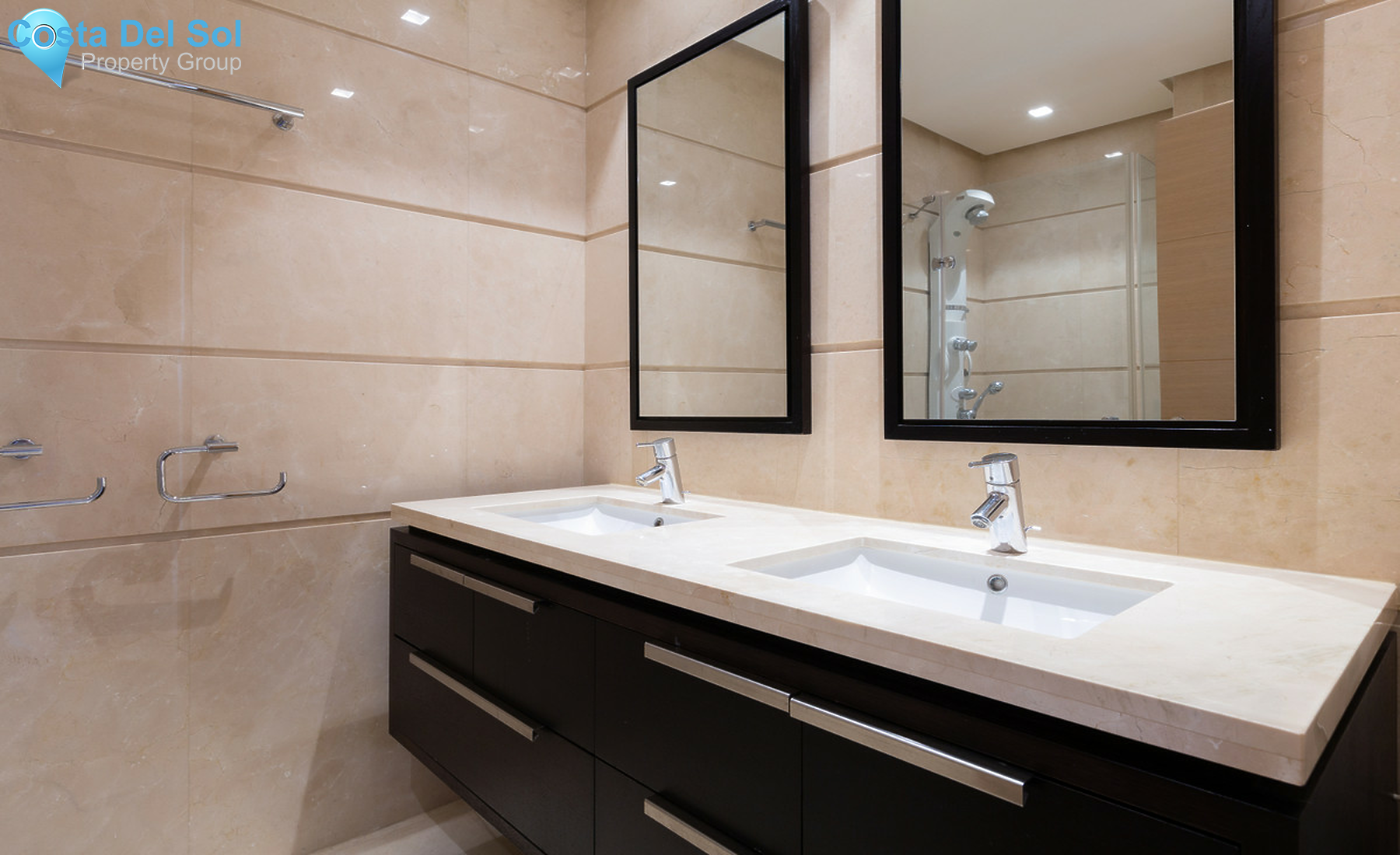 Middle Floor Apartment in La Quinta-1295552