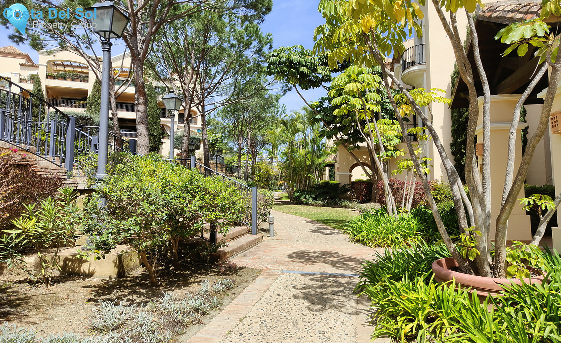 Middle Floor Apartment in La Quinta-1295535