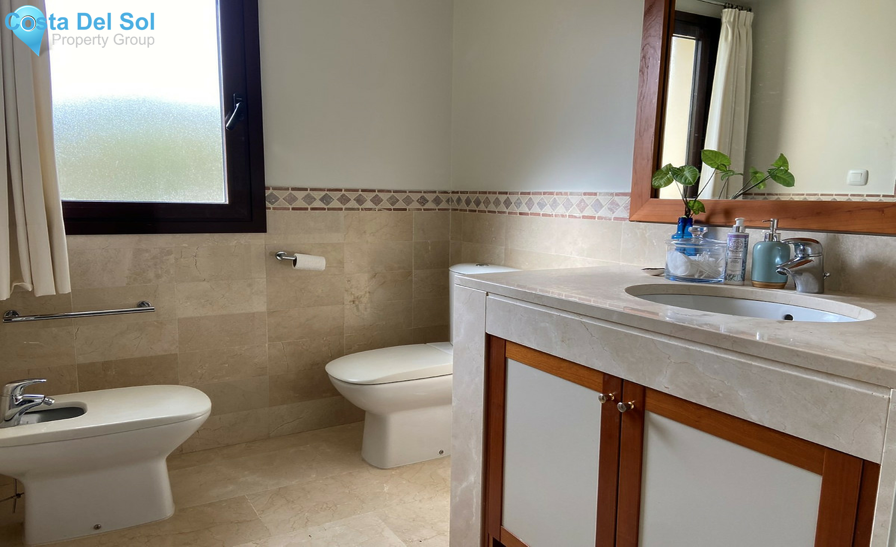 Middle Floor Apartment in La Quinta-1317821