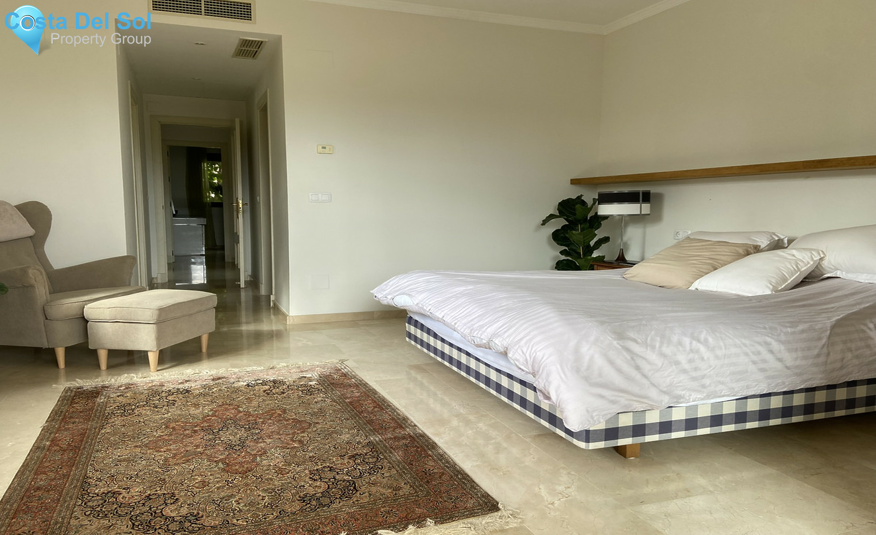 Middle Floor Apartment in La Quinta-1317824