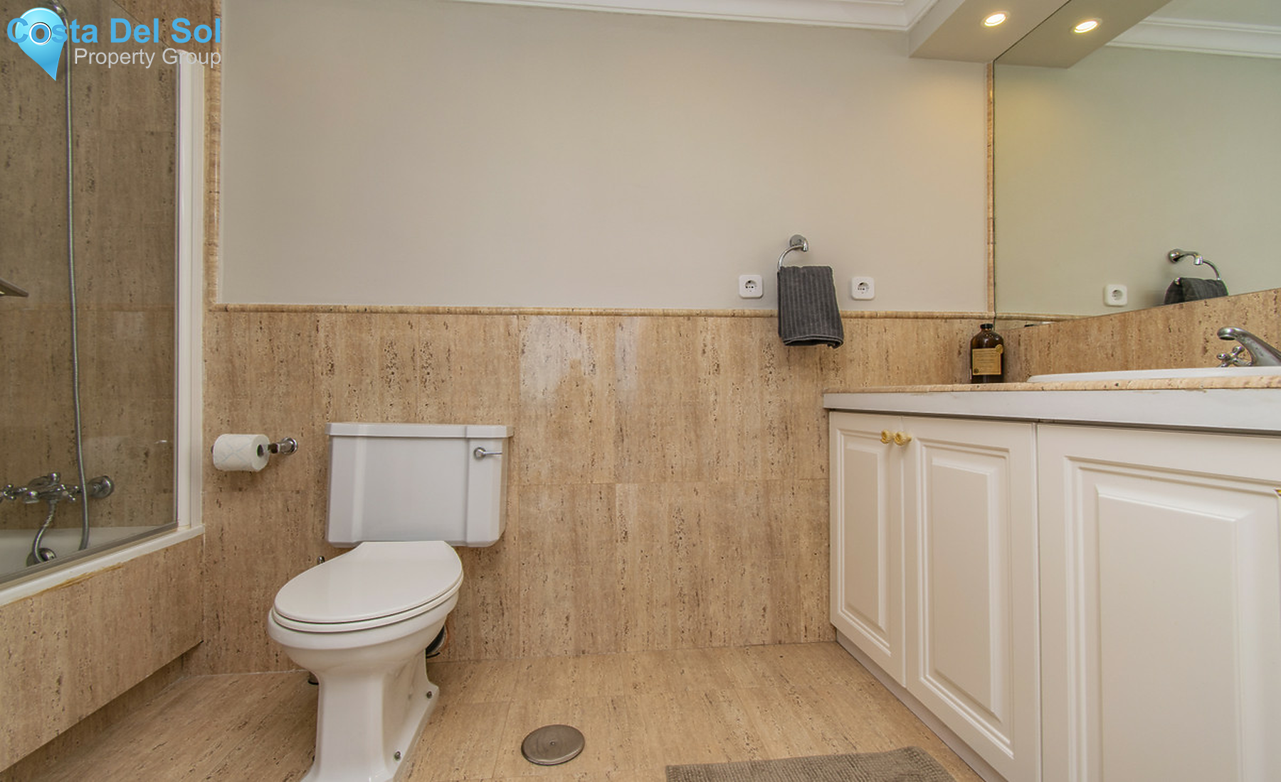 Middle Floor Apartment in La Quinta