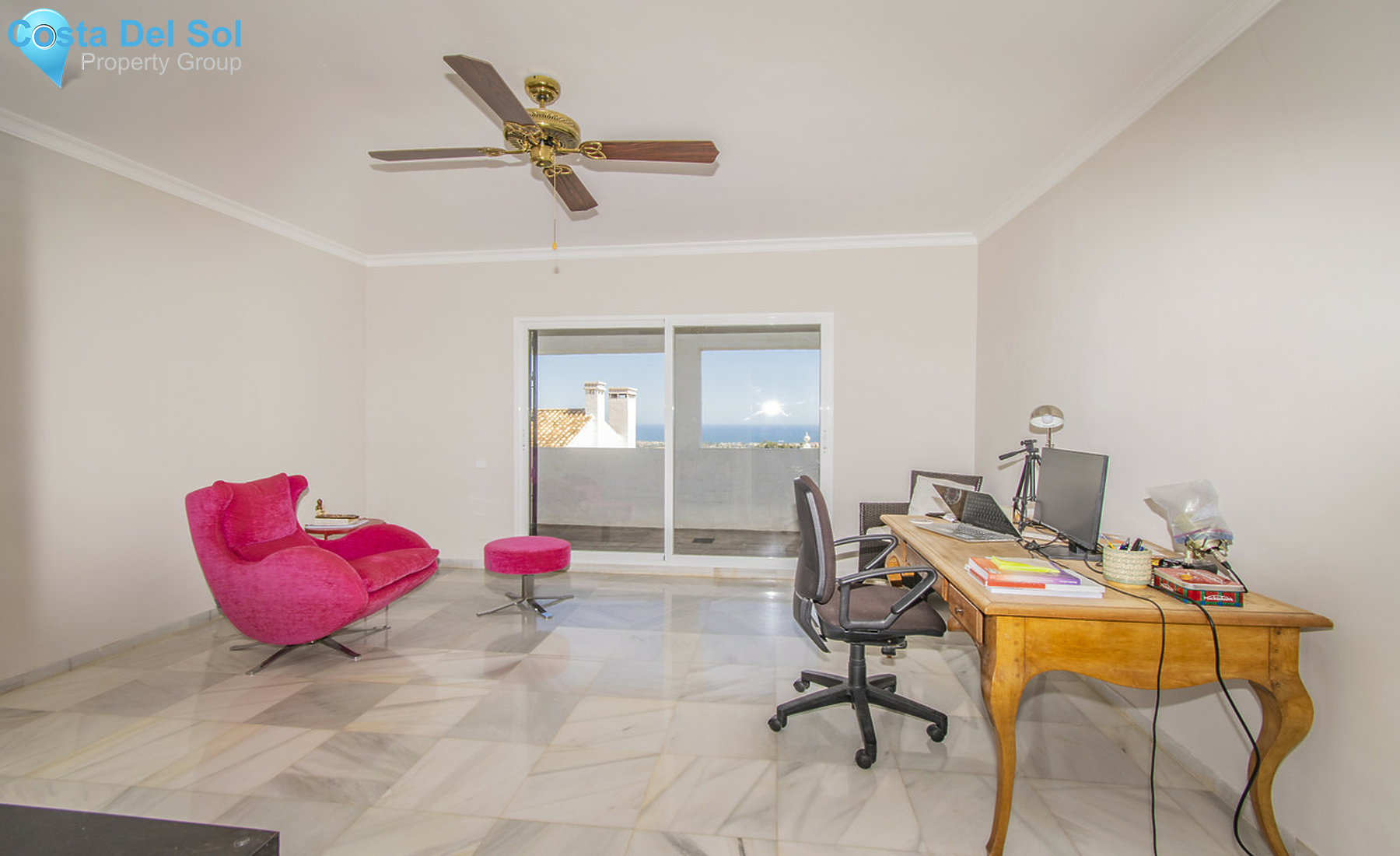 Middle Floor Apartment in La Quinta-1405028