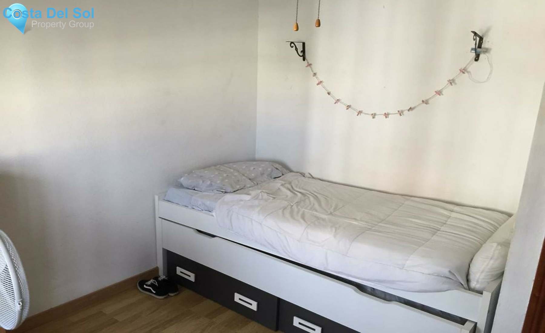 Middle Floor Apartment in Las Lagunas-1250434