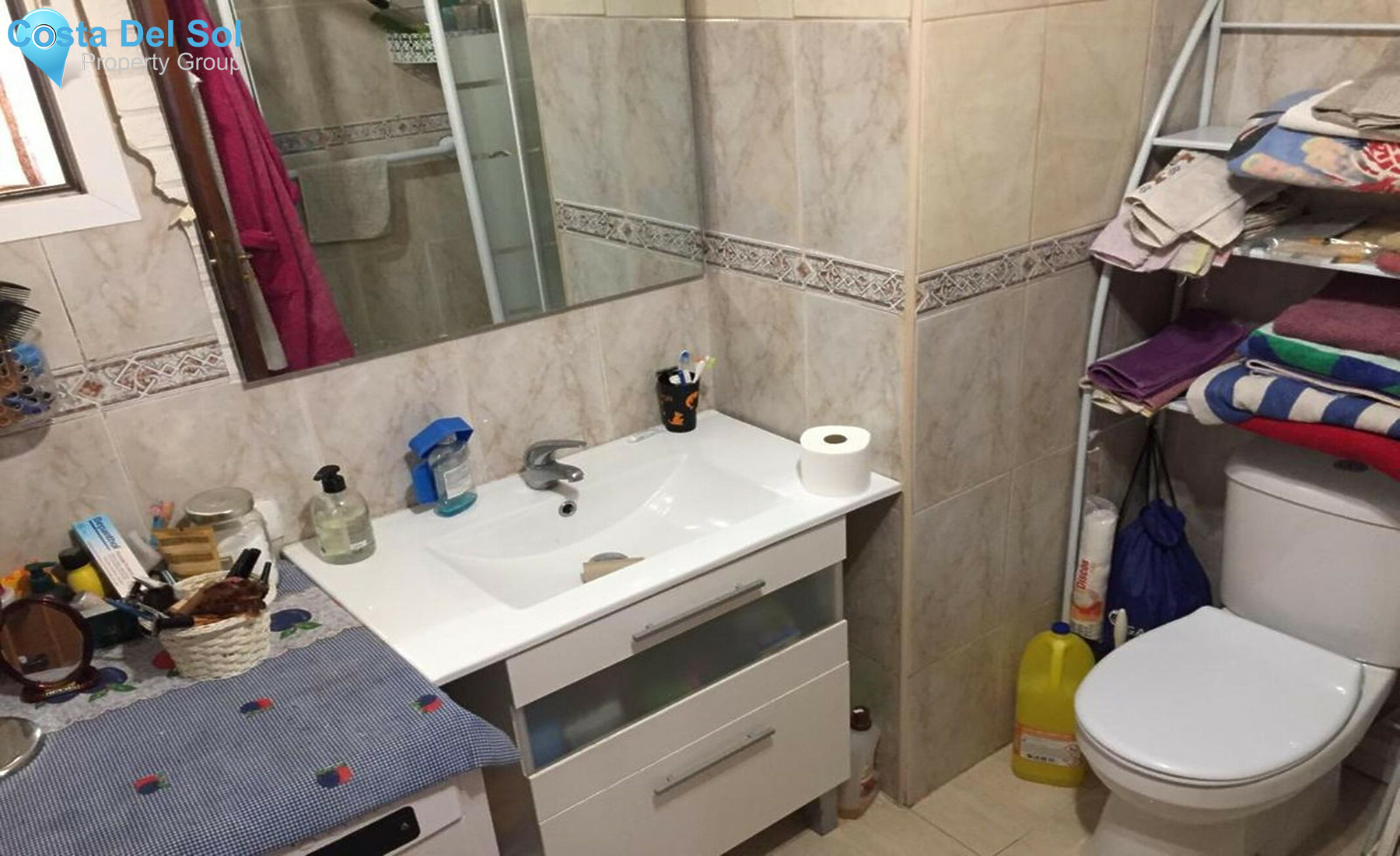 Middle Floor Apartment in Las Lagunas-1250438