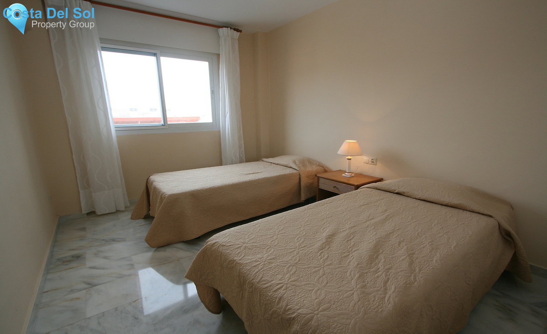 Middle Floor Apartment in Las Lagunas-1355208