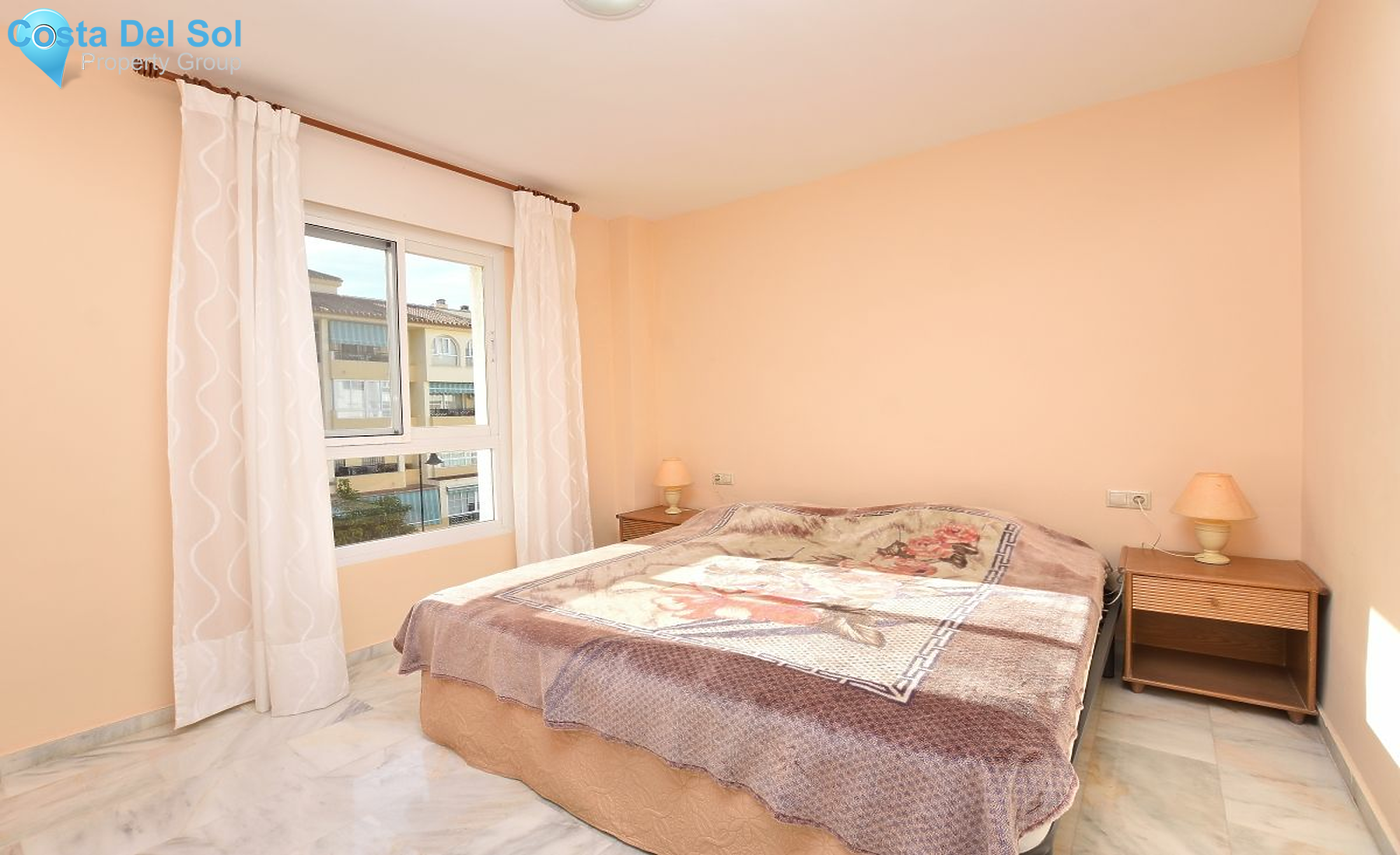 Middle Floor Apartment in Las Lagunas-1127989