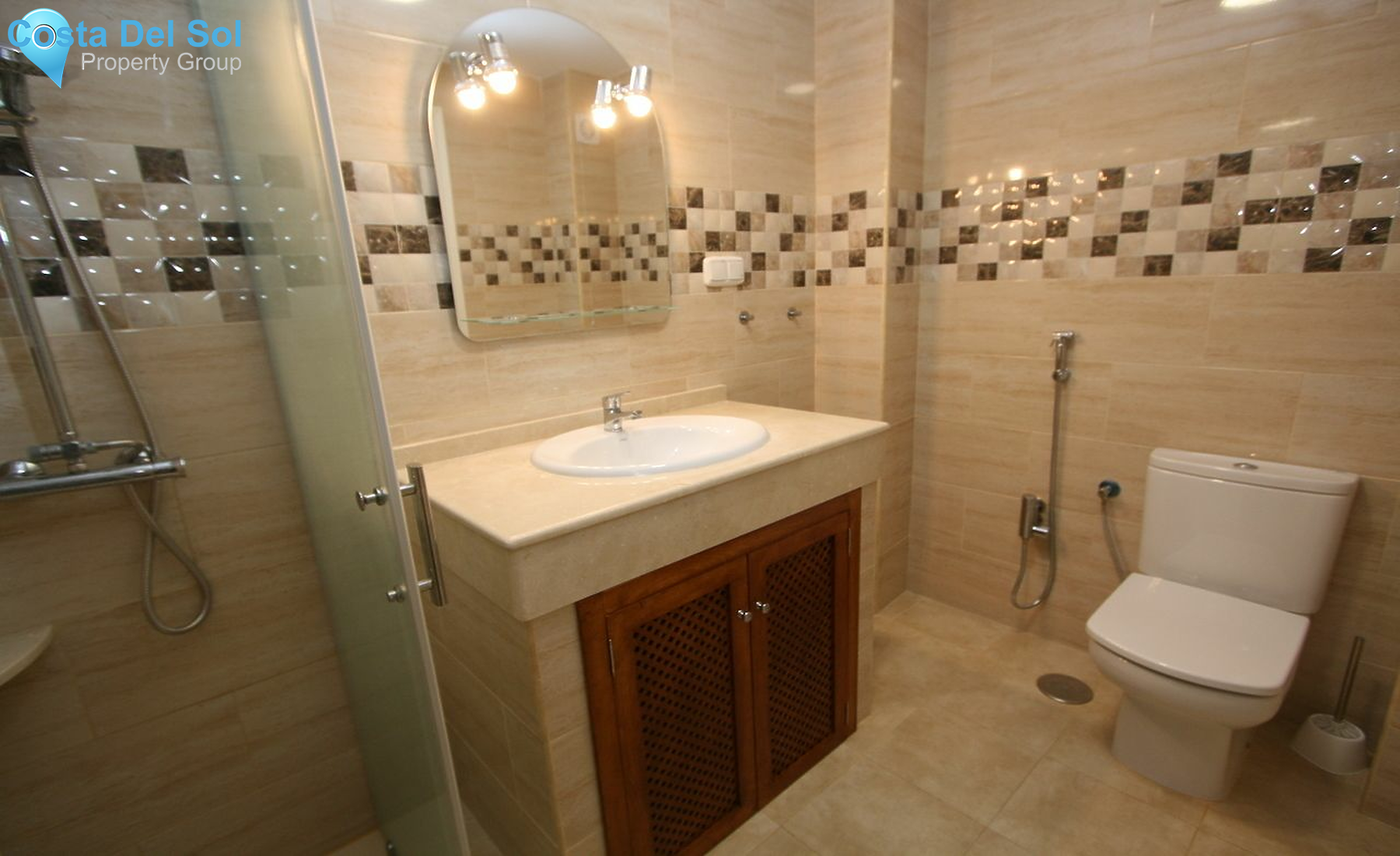 Middle Floor Apartment in Las Lagunas-1143025