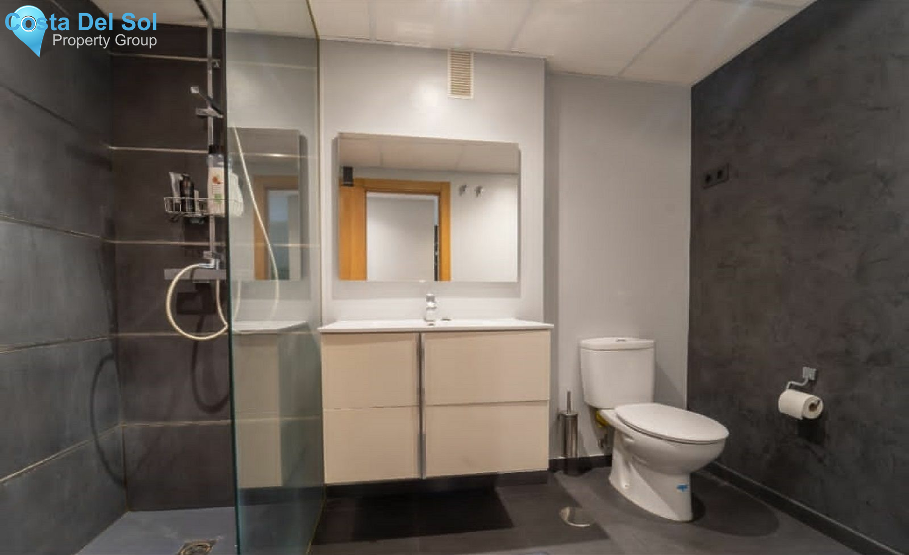 Middle Floor Apartment in Las Lagunas-1189600