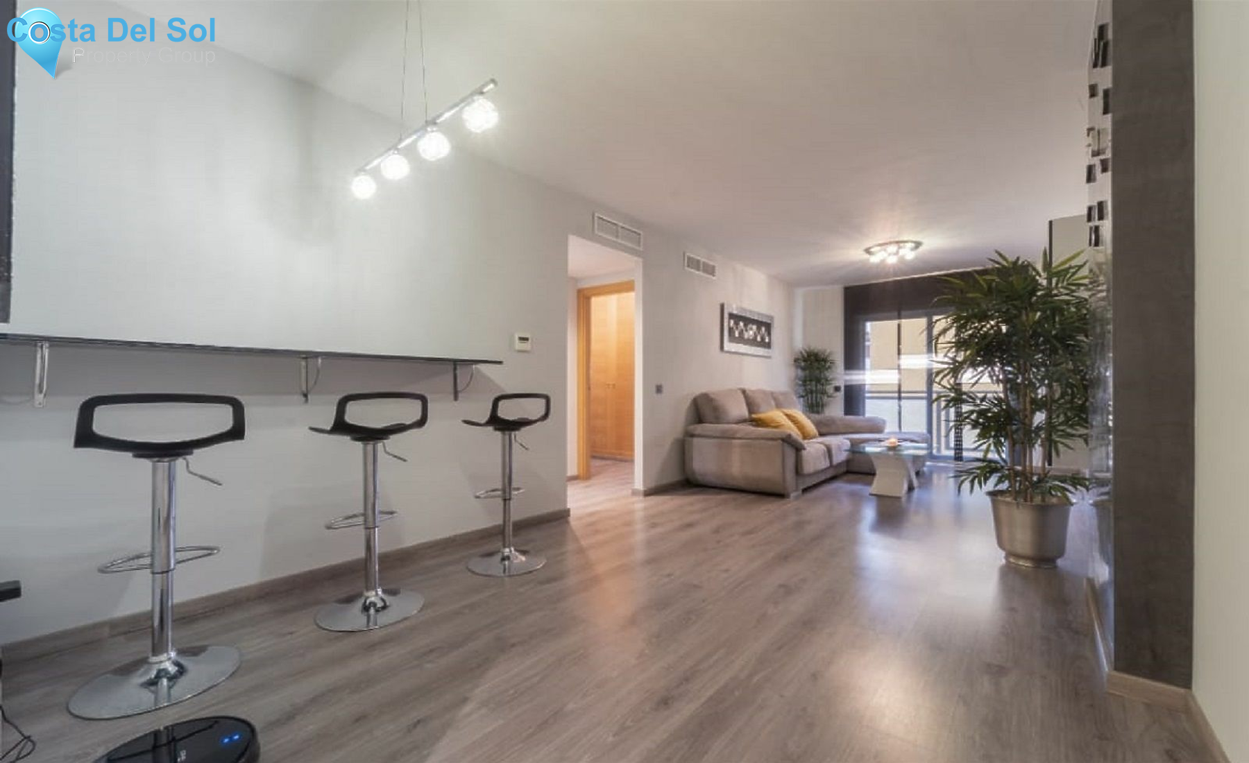 Middle Floor Apartment in Las Lagunas-1189593