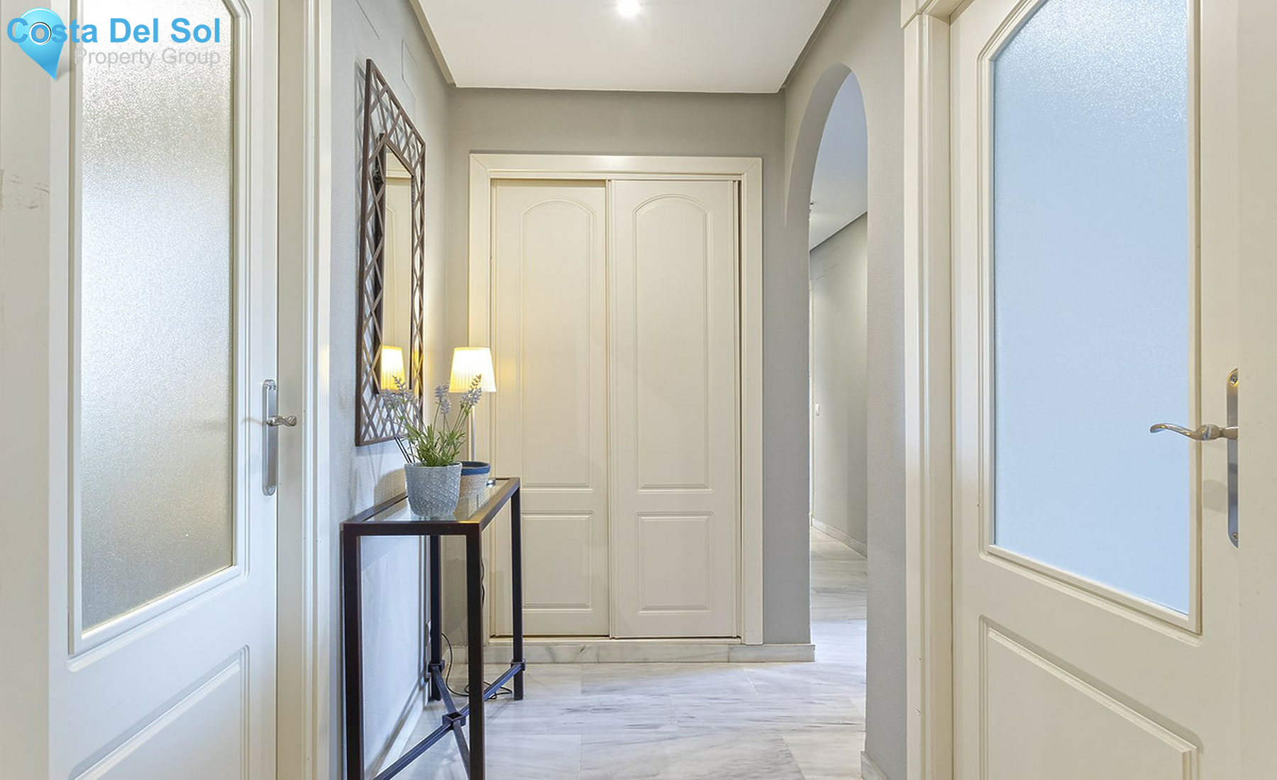 Middle Floor Apartment in Los Alamos-1478450