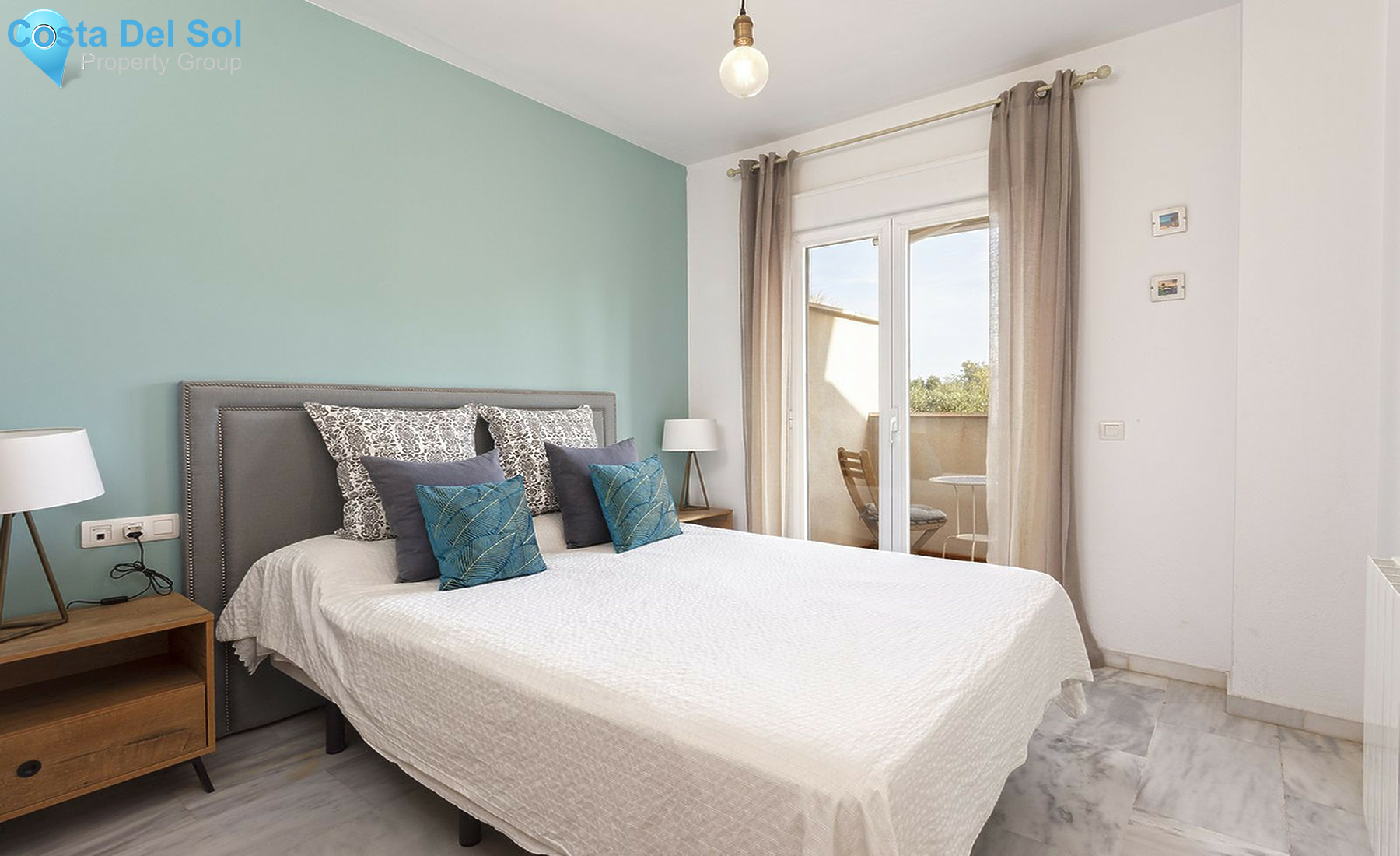 Middle Floor Apartment in Los Alamos-1478445