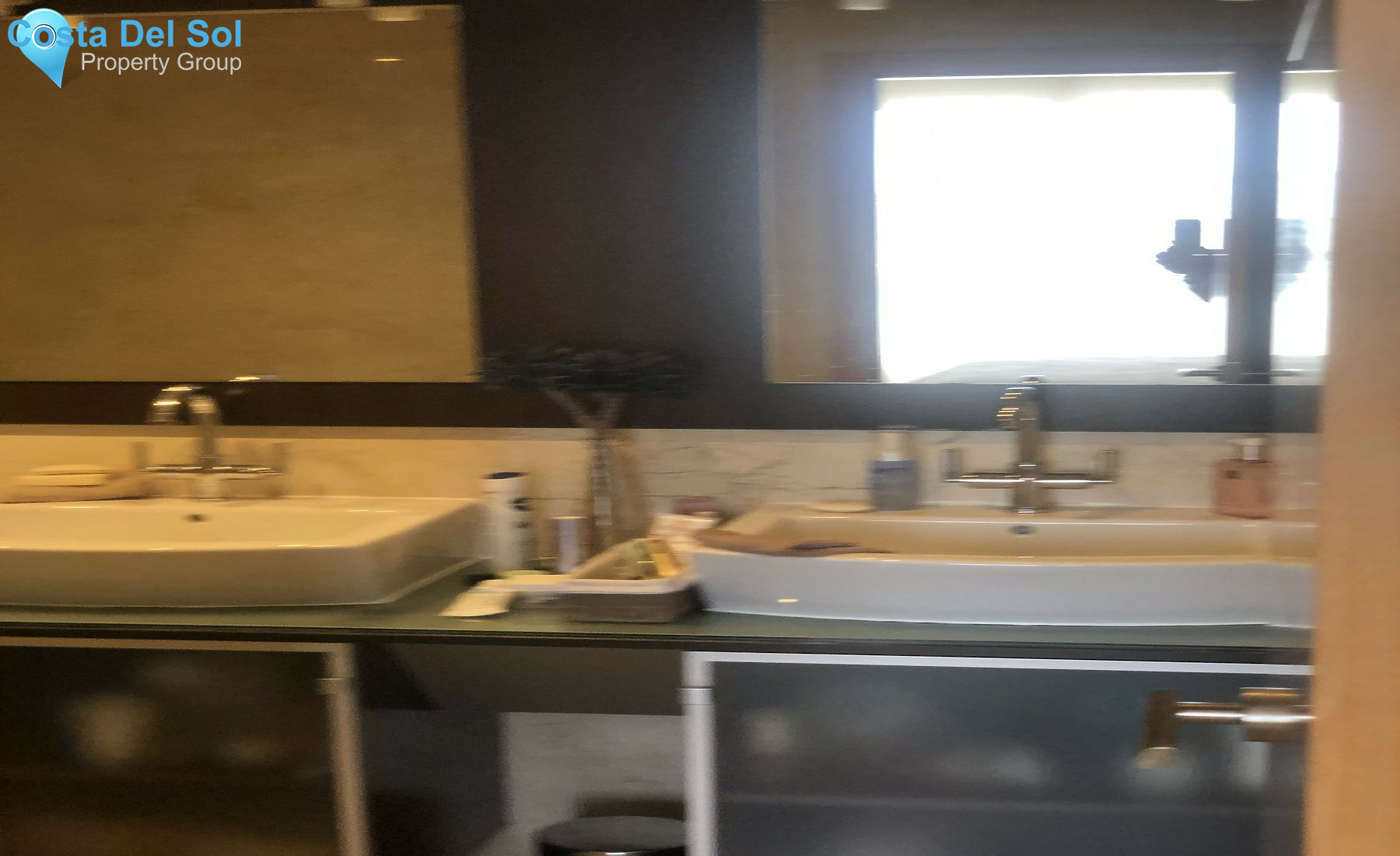 Middle Floor Apartment in Los Almendros-1413316