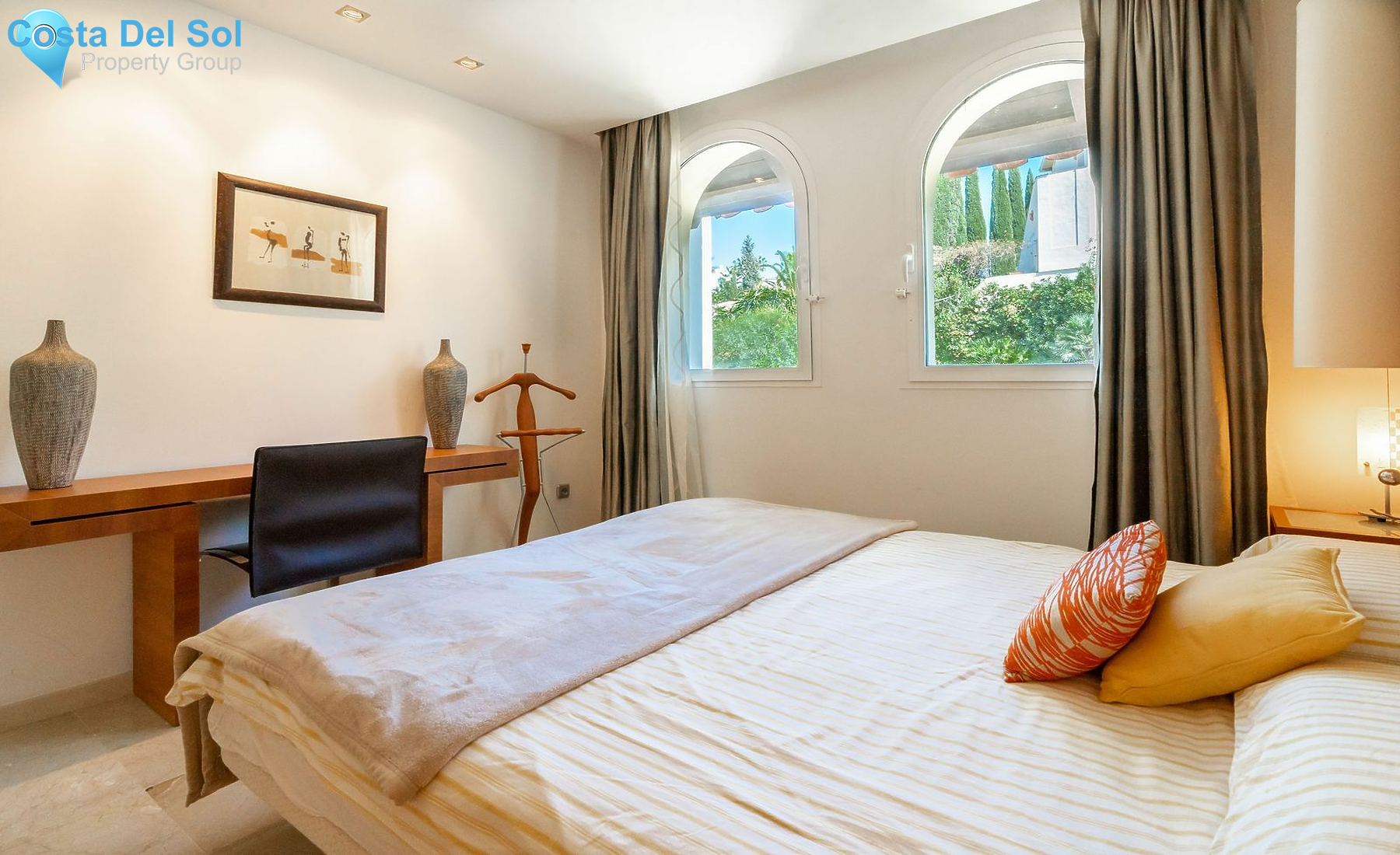 Middle Floor Apartment in Los Almendros-1480883