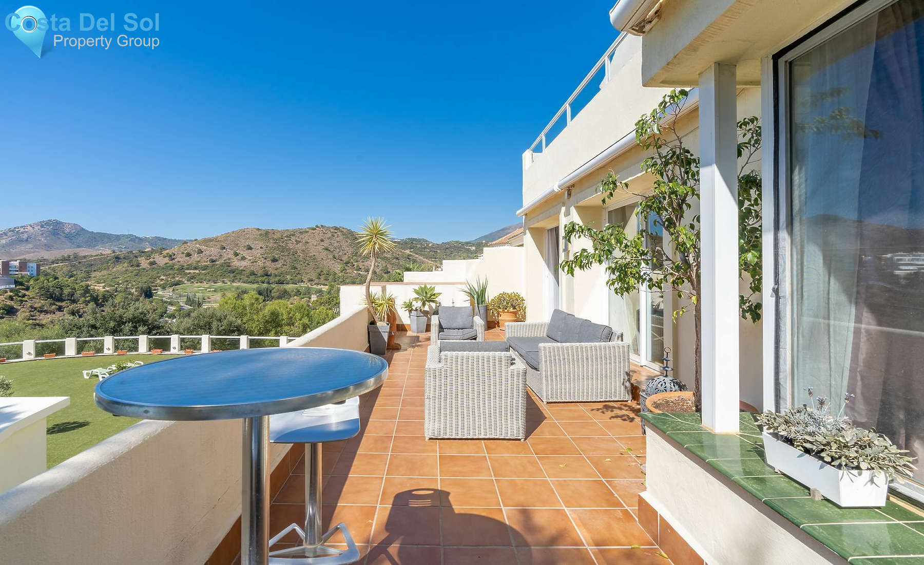 Middle Floor Apartment in Los Almendros-1480867