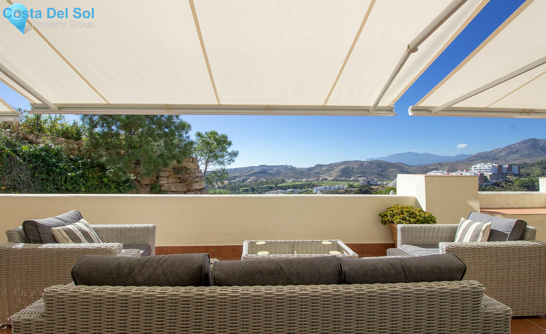 Middle Floor Apartment in Los Almendros-1480869