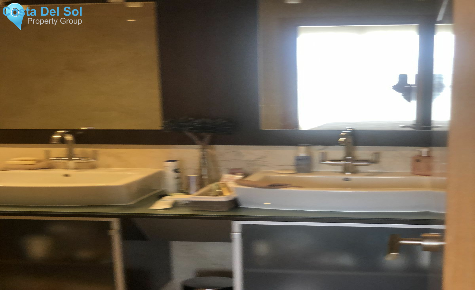 Middle Floor Apartment in Los Almendros-1495686