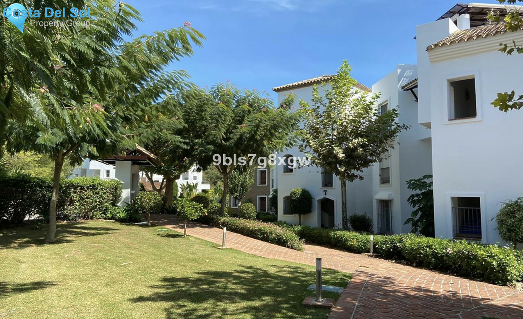 Middle Floor Apartment in Los Arqueros-1349859