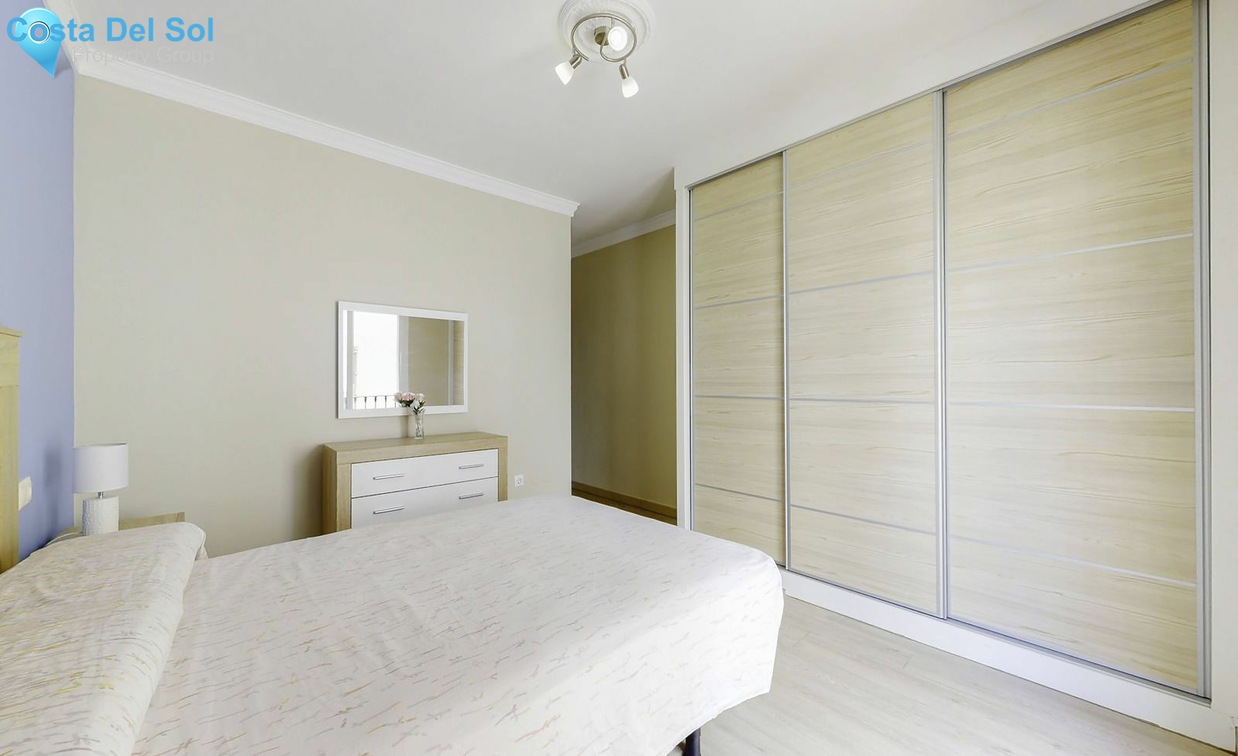 Middle Floor Apartment in Los Boliches-1467628