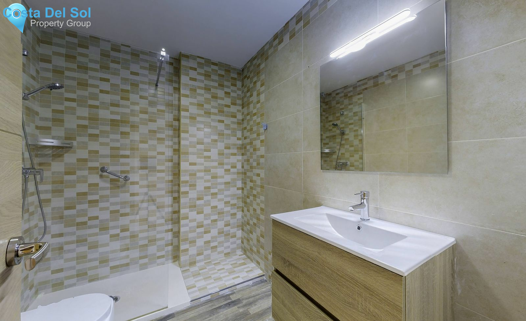 Middle Floor Apartment in Los Boliches-1467618