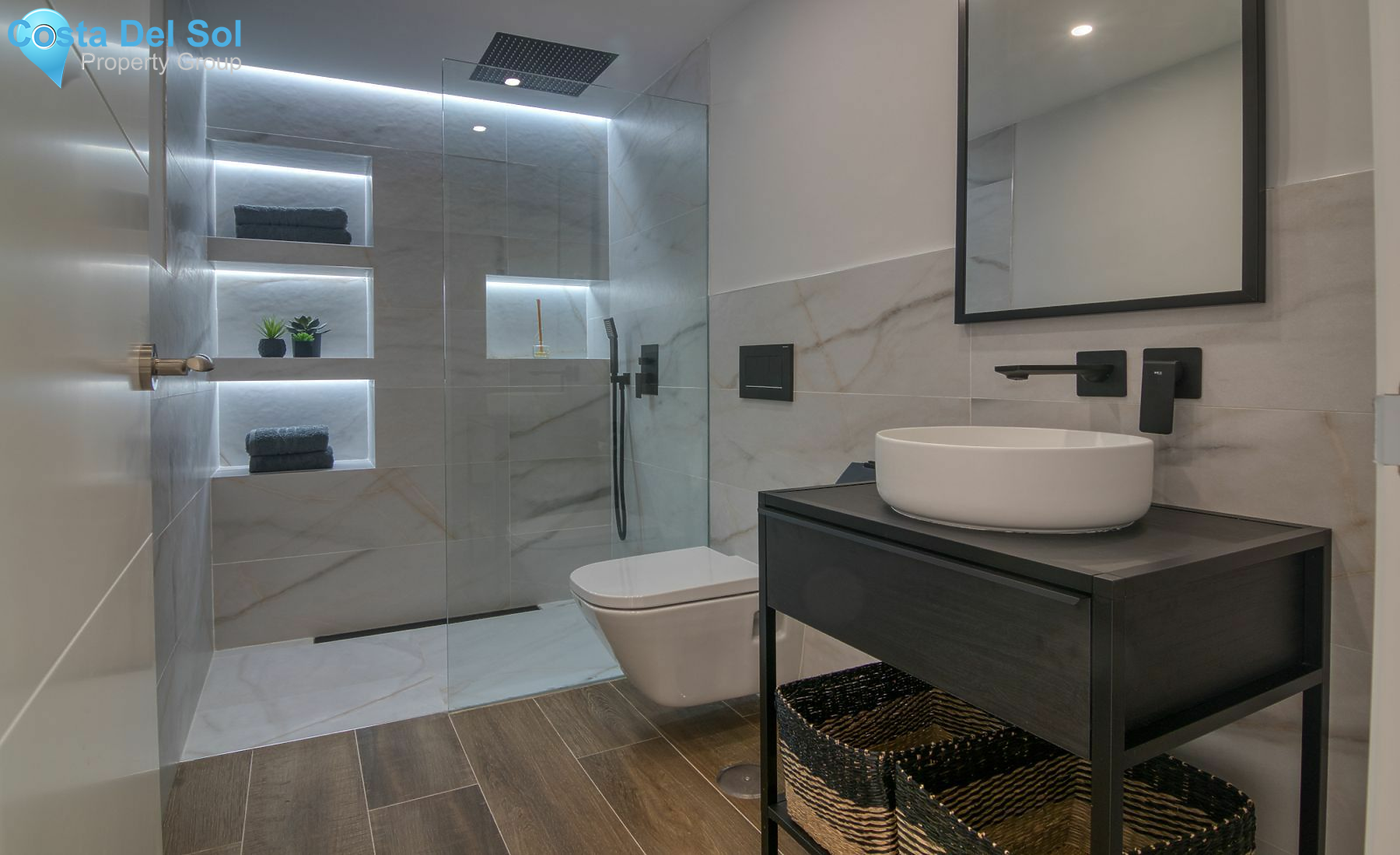 Middle Floor Apartment in Los Boliches-1468349