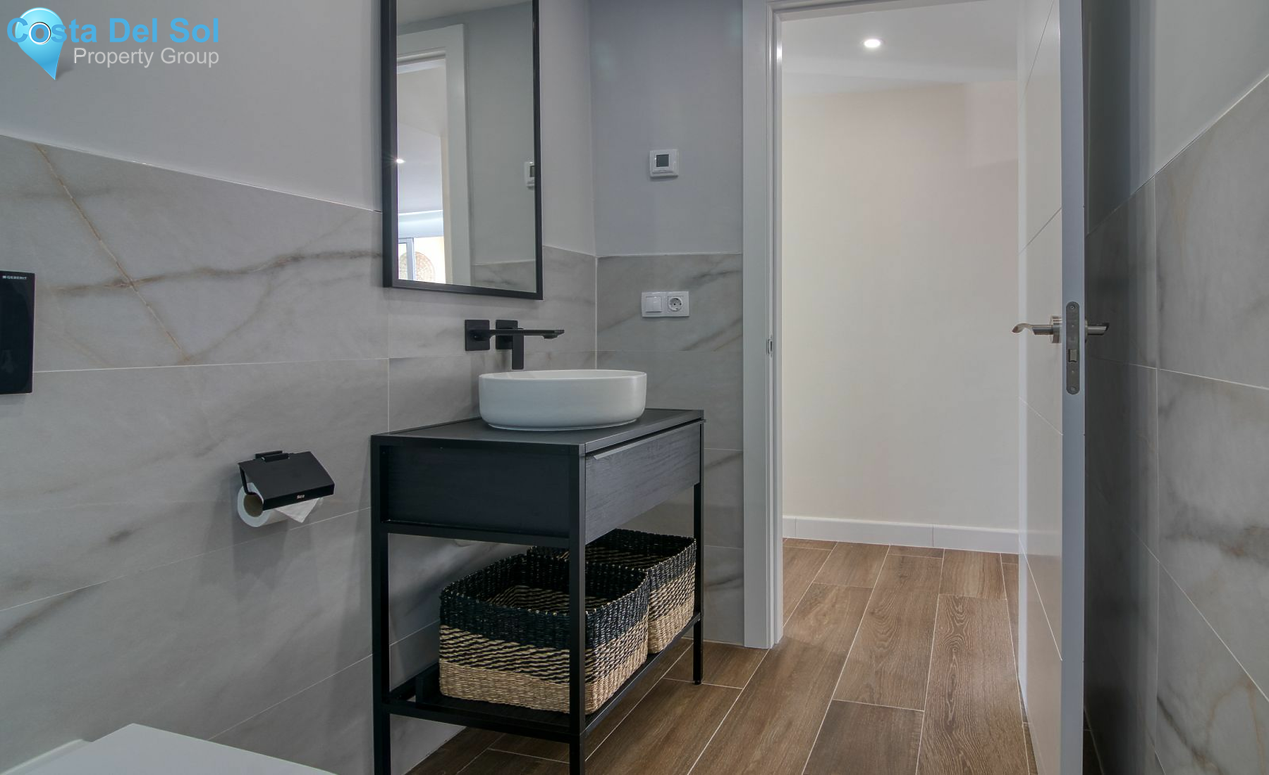 Middle Floor Apartment in Los Boliches-1468352