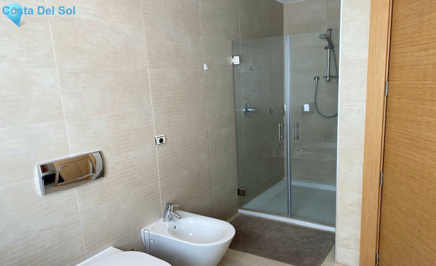 Middle Floor Apartment in Los Monteros-1381945