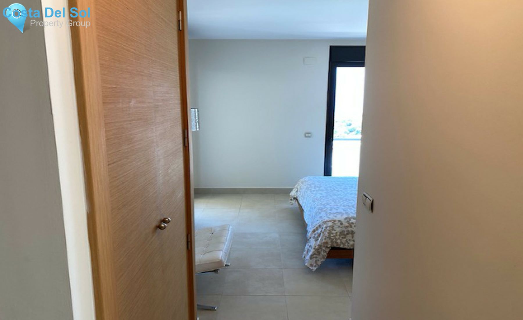 Middle Floor Apartment in Los Monteros-1381946