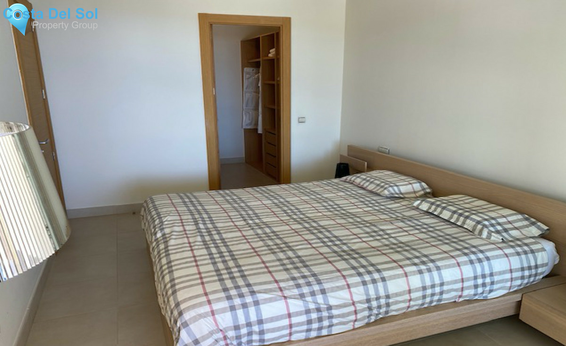 Middle Floor Apartment in Los Monteros-1381952