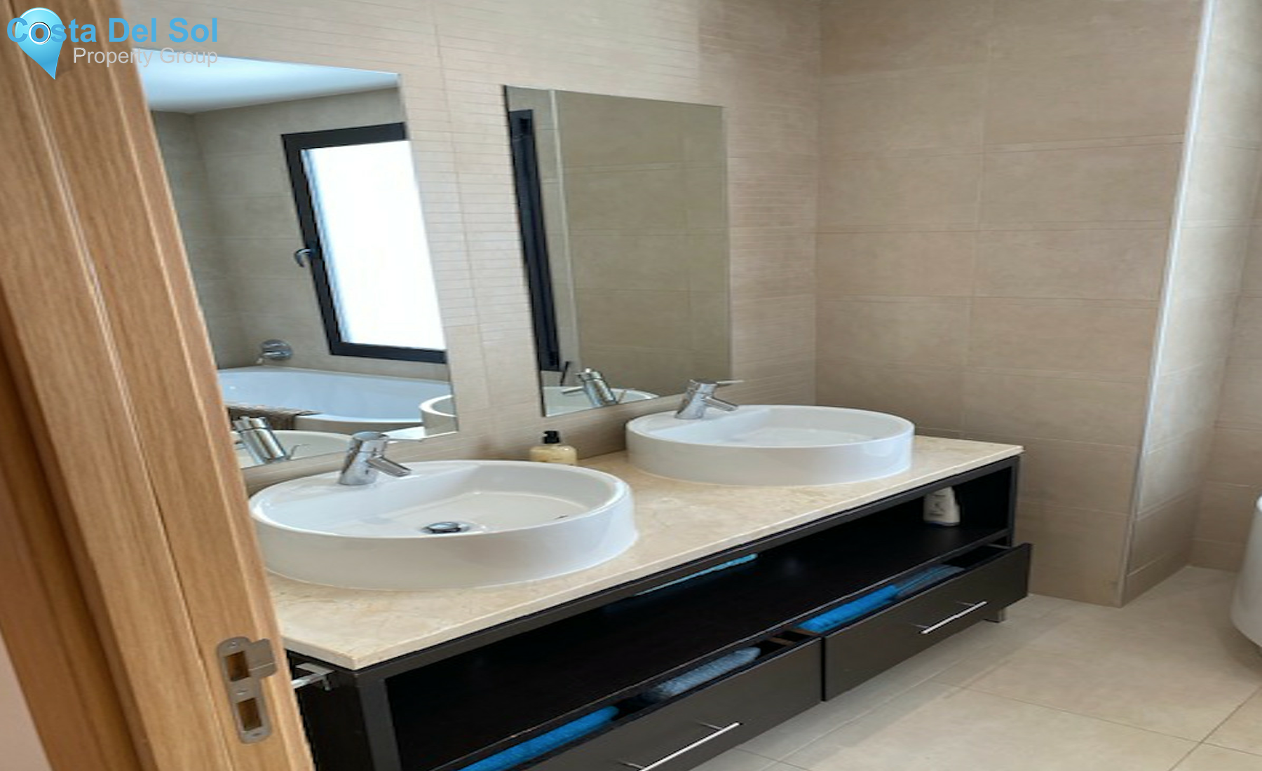 Middle Floor Apartment in Los Monteros-1381944