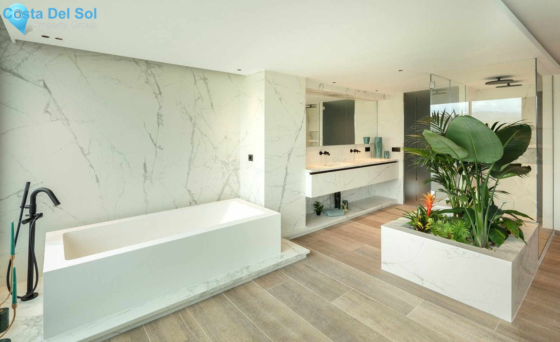 Middle Floor Apartment in Los Monteros-1163564