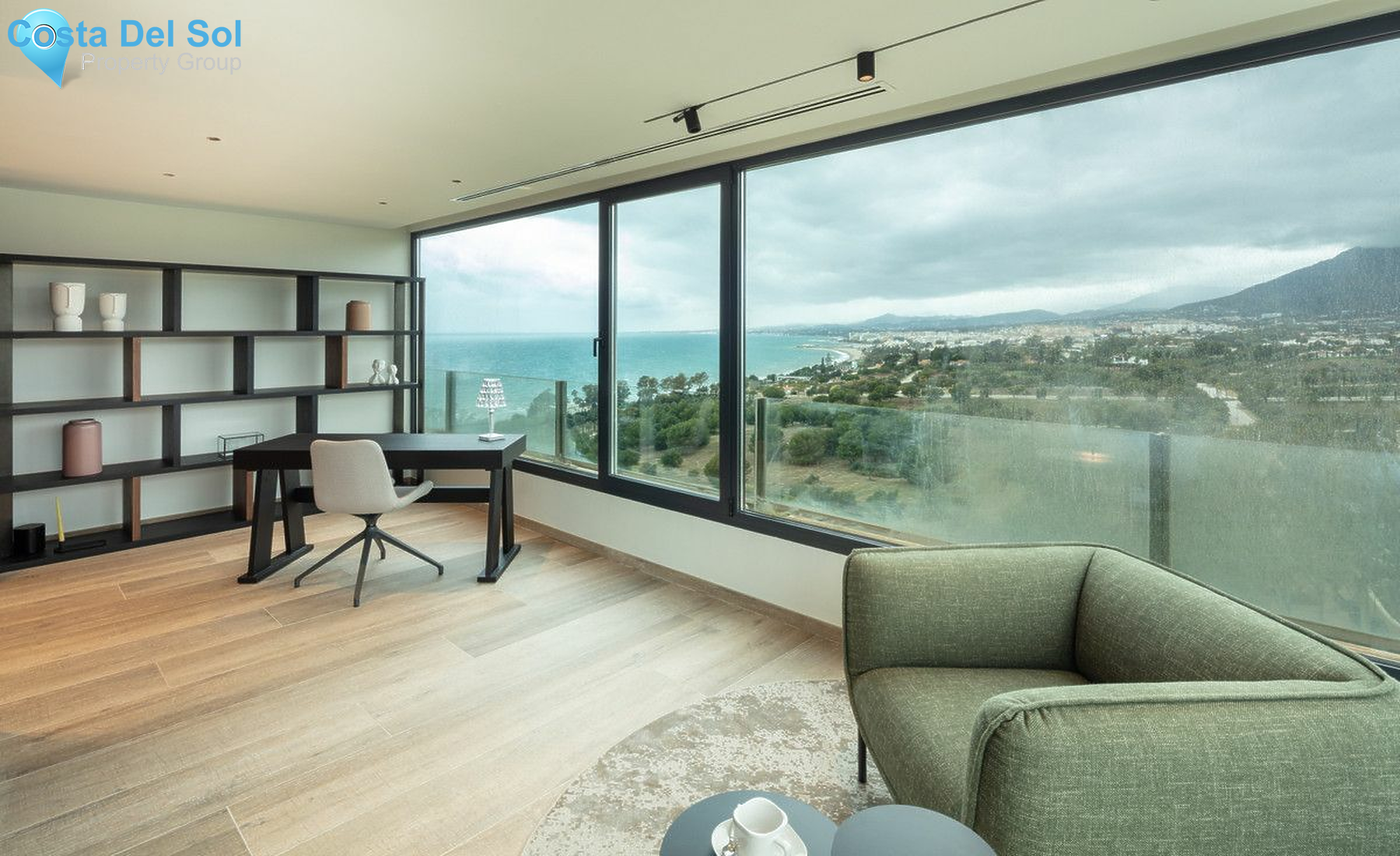 Middle Floor Apartment in Los Monteros-1163555