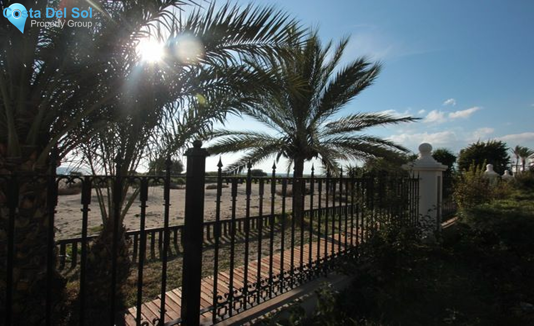 Middle Floor Apartment in Los Monteros-1203282