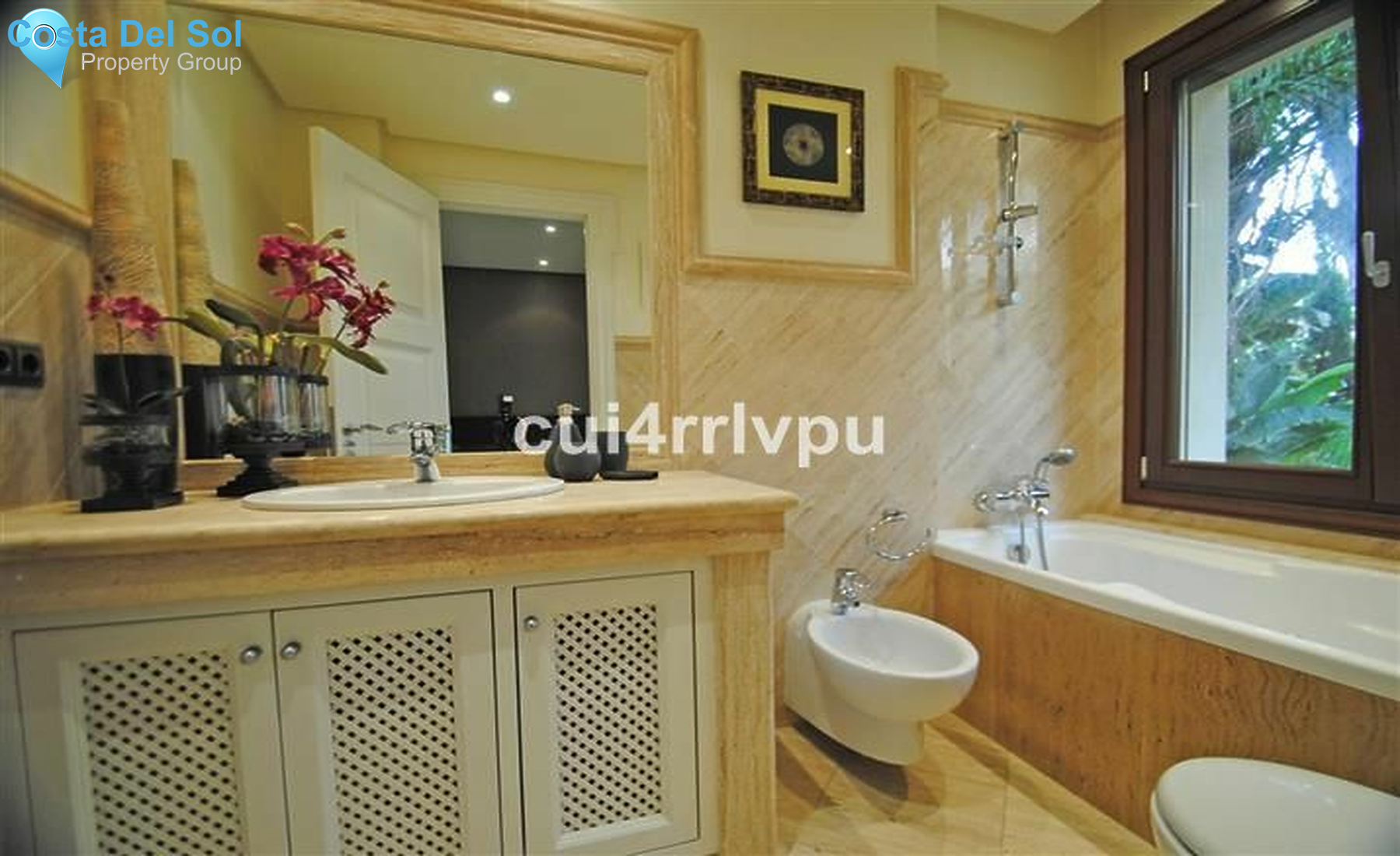 Middle Floor Apartment in Los Monteros-1468167