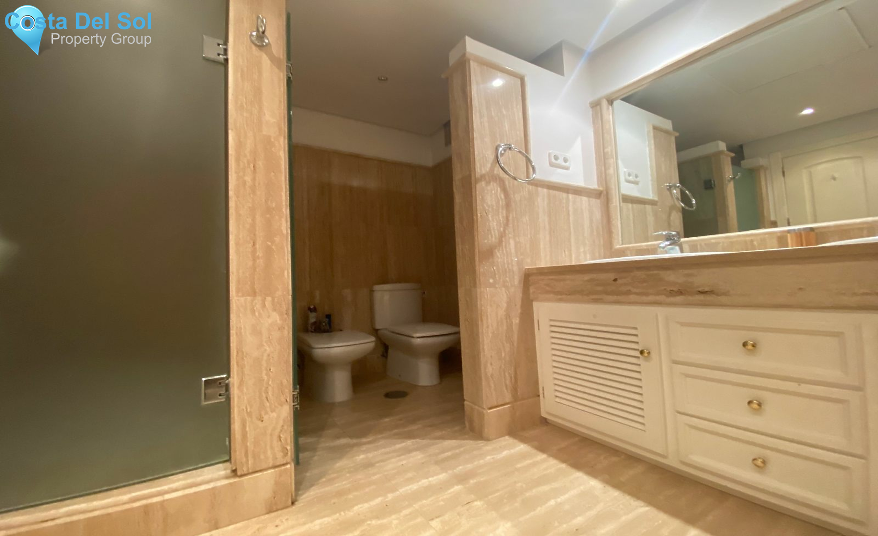 Middle Floor Apartment in Los Monteros-1490106