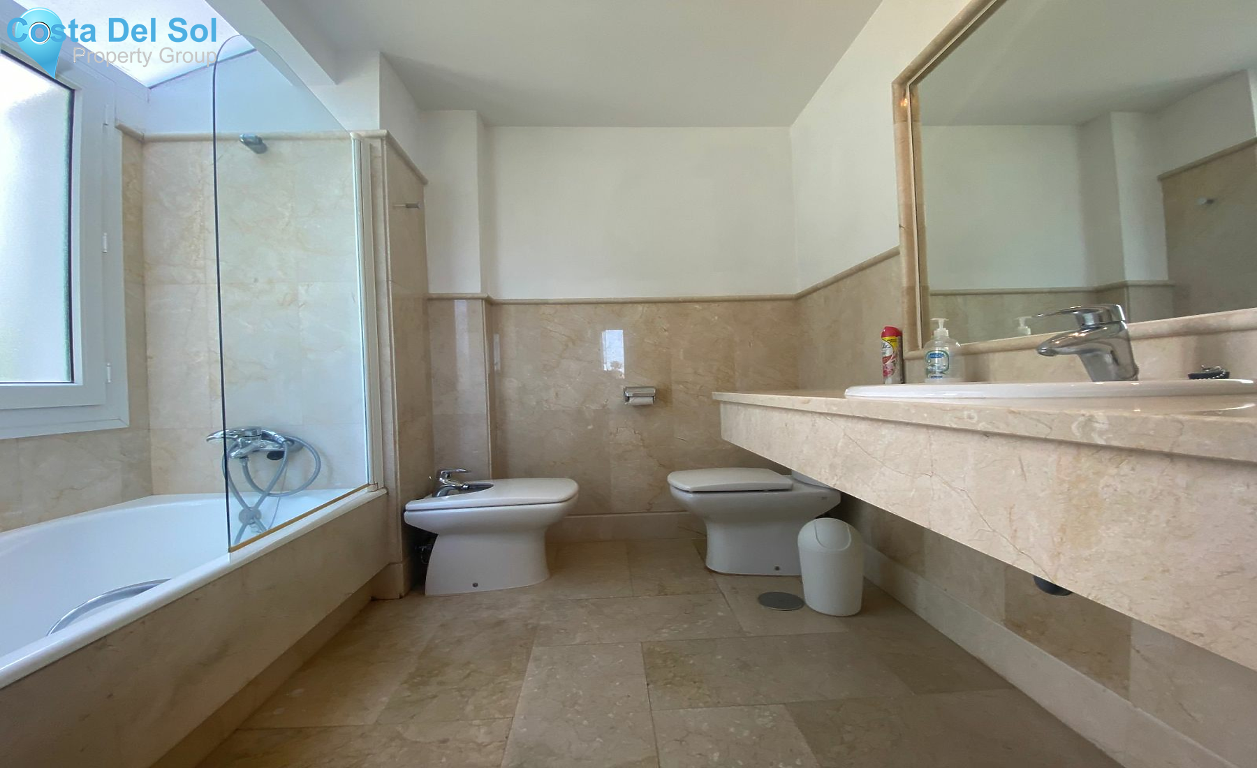 Middle Floor Apartment in Los Monteros-1490110