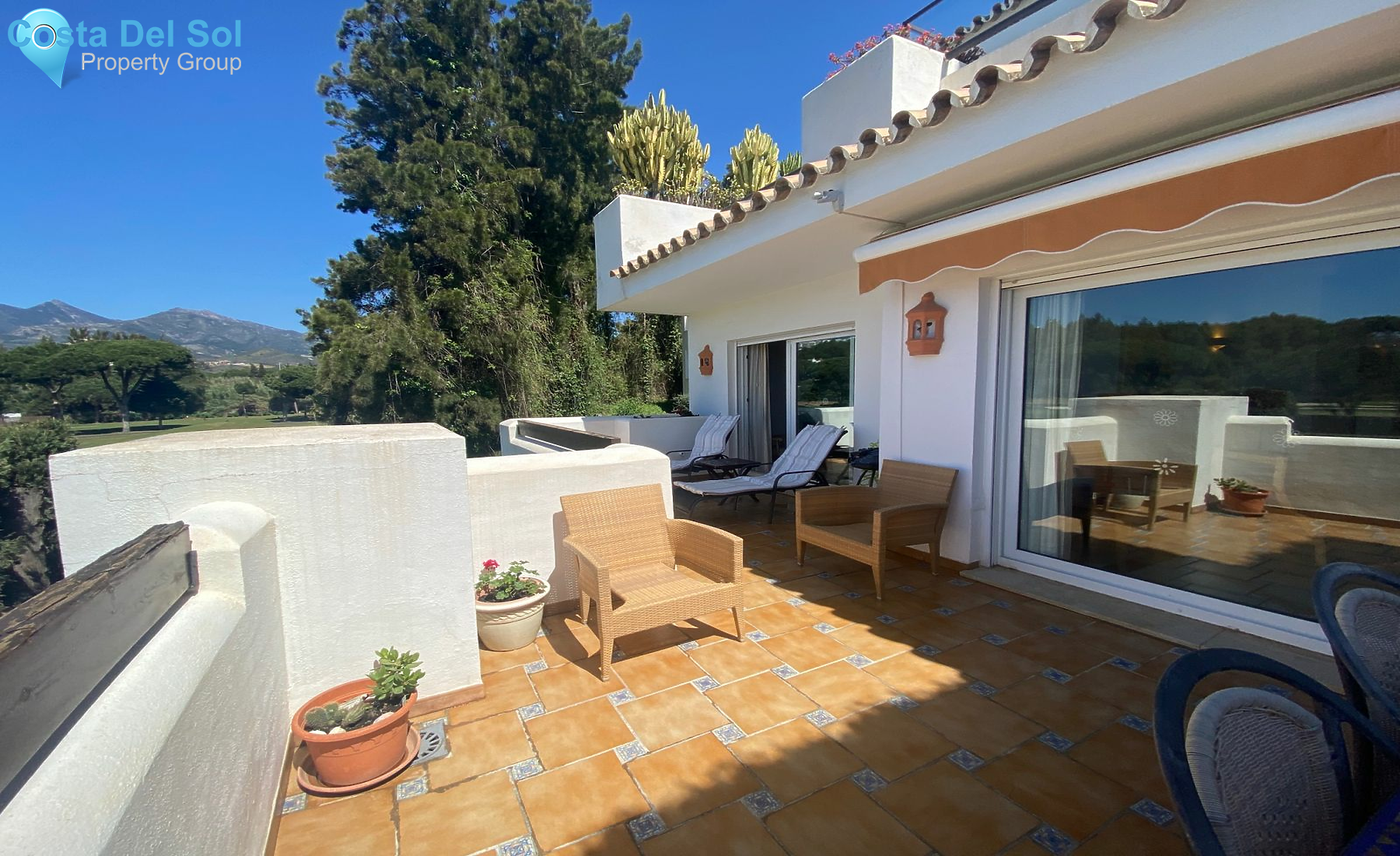 Middle Floor Apartment in Los Monteros-1490099