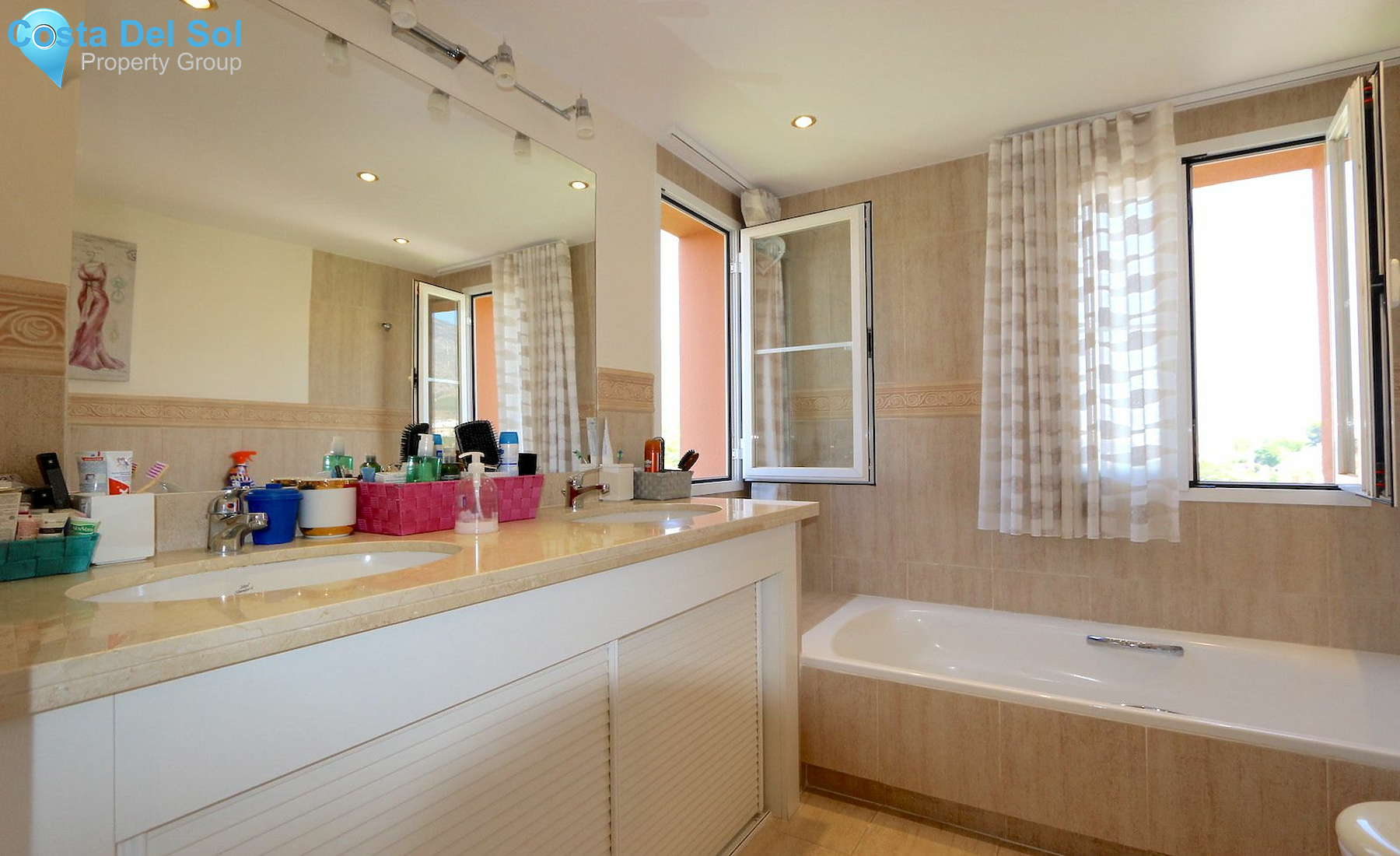 Middle Floor Apartment in Los Pacos-1167230