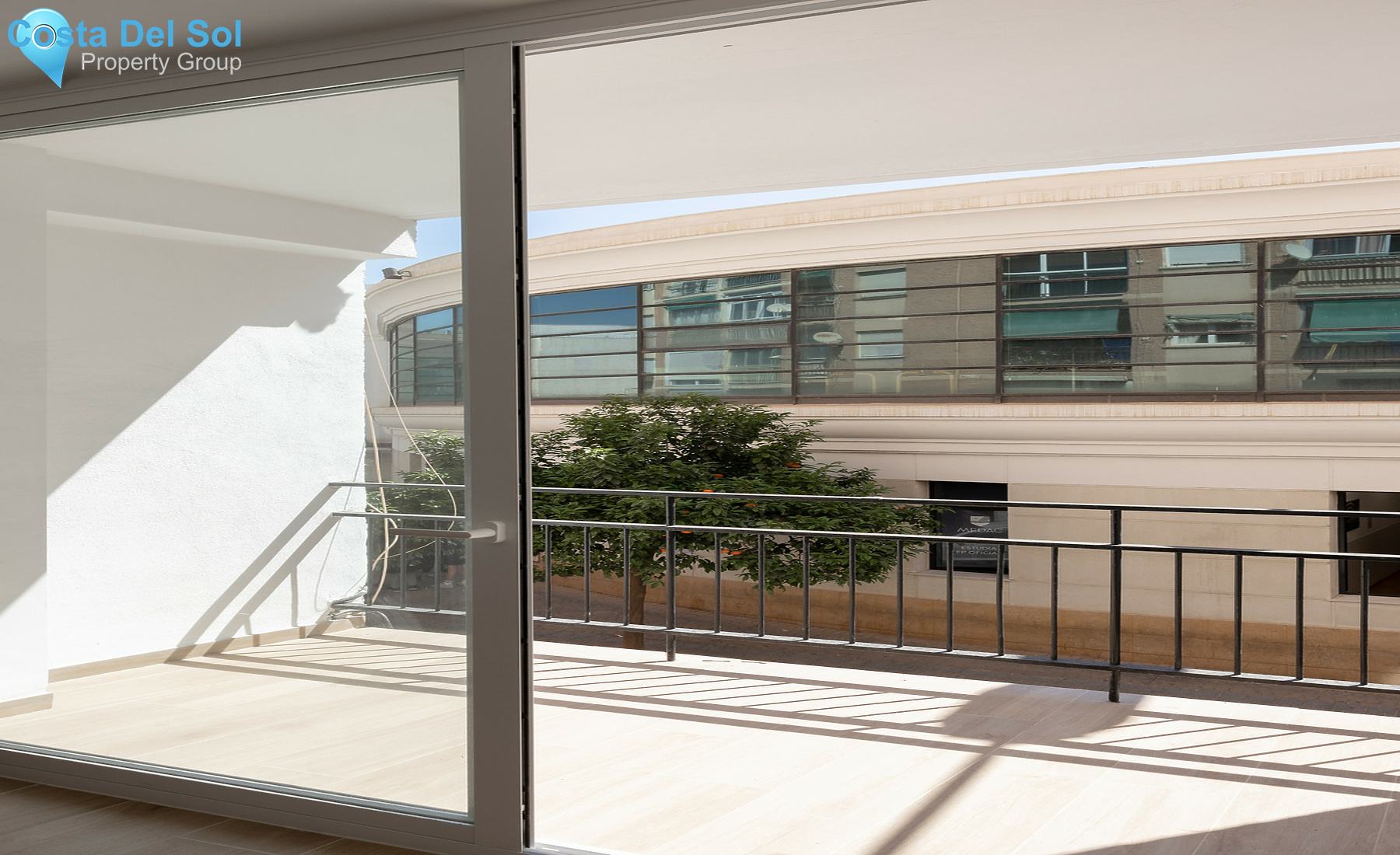 Middle Floor Apartment in Malaga Centro-1275900