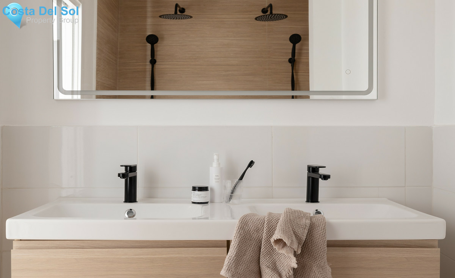 Middle Floor Apartment in Malaga Centro-1275904