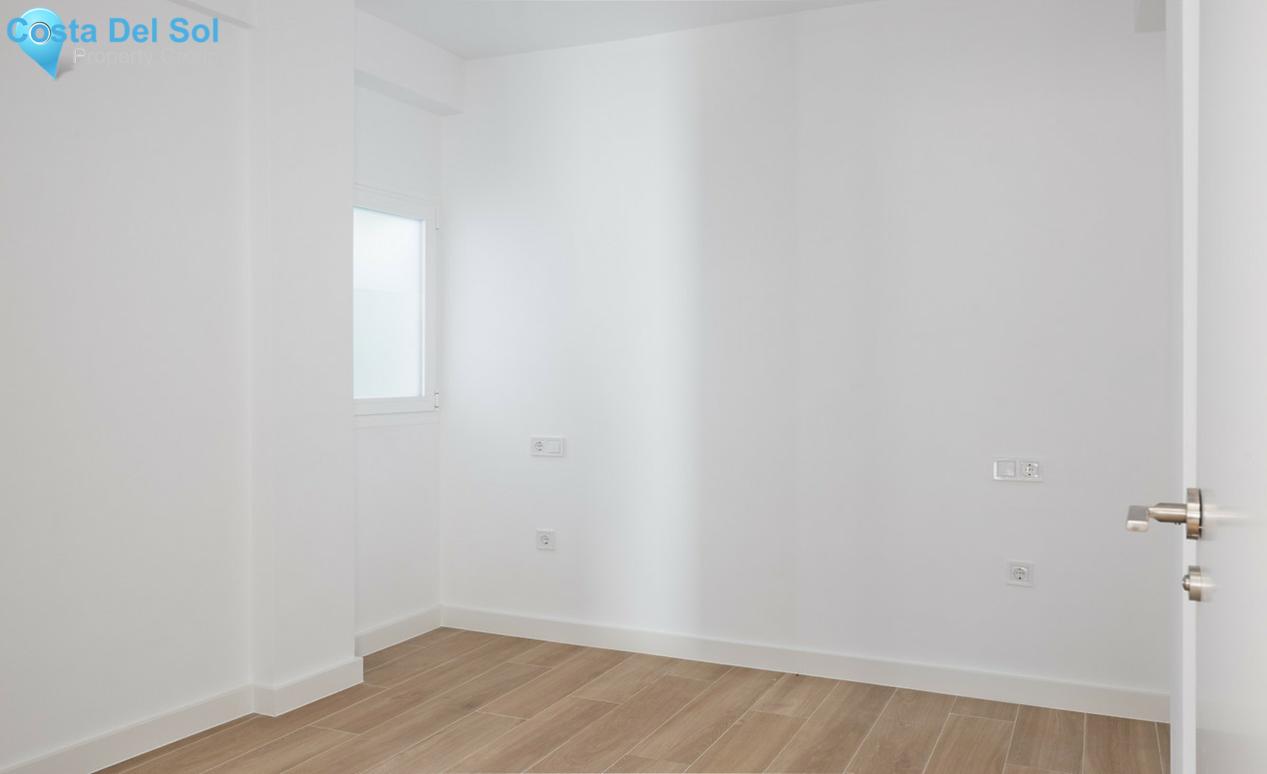 Middle Floor Apartment in Malaga Centro-1275908