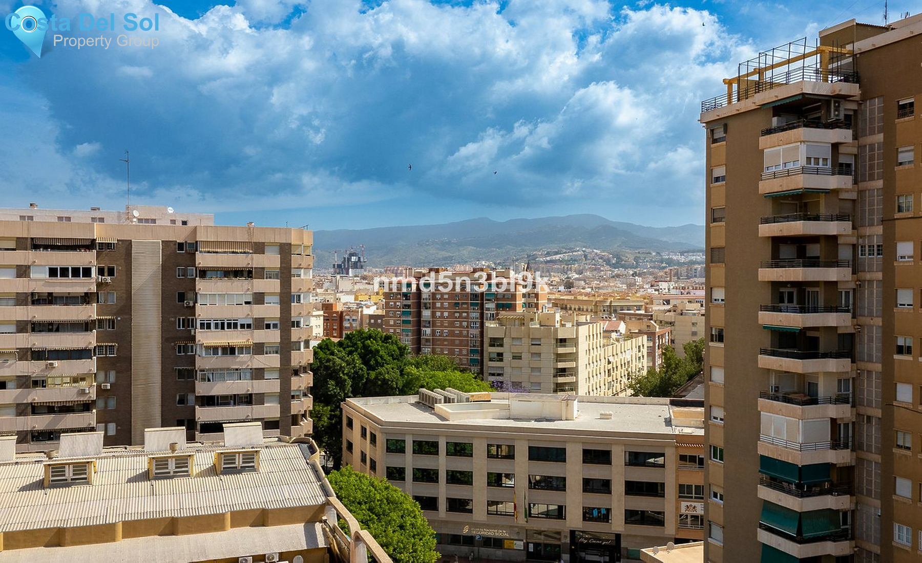 Middle Floor Apartment in Malaga Centro-1296001