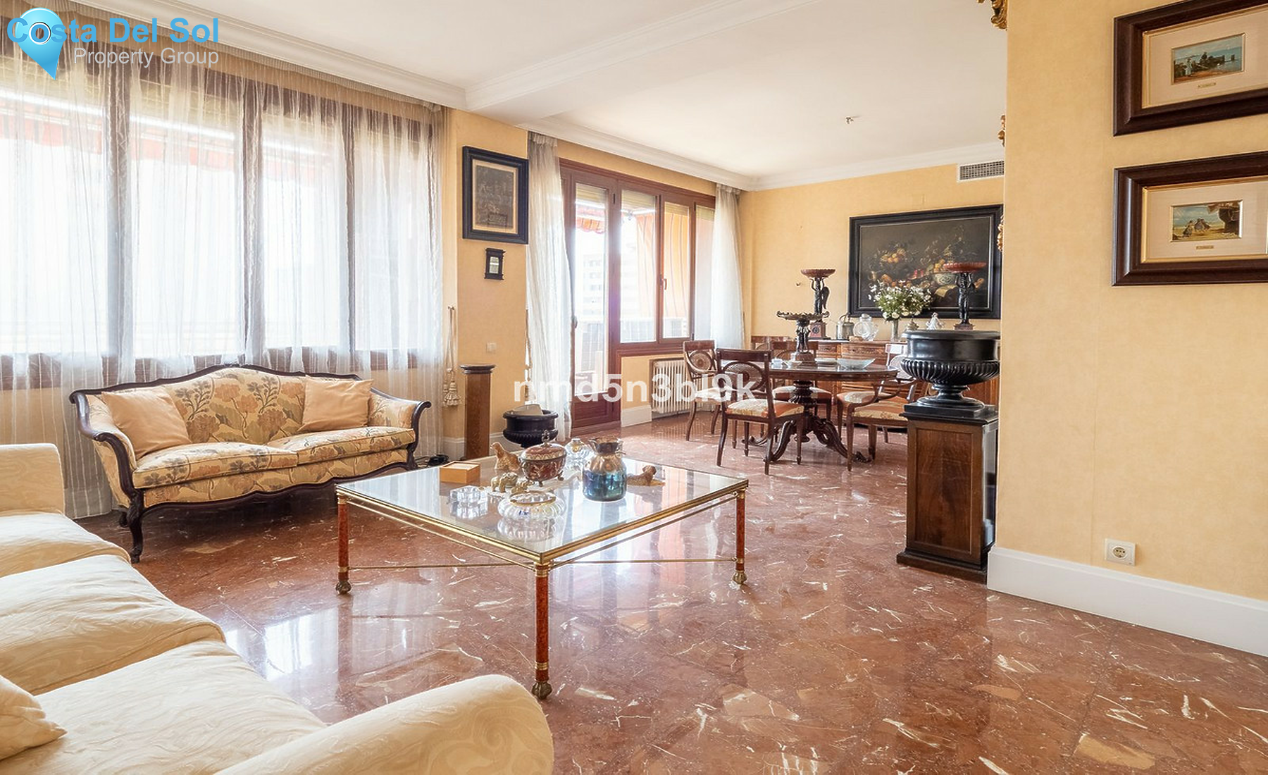 Middle Floor Apartment in Malaga Centro-1296005