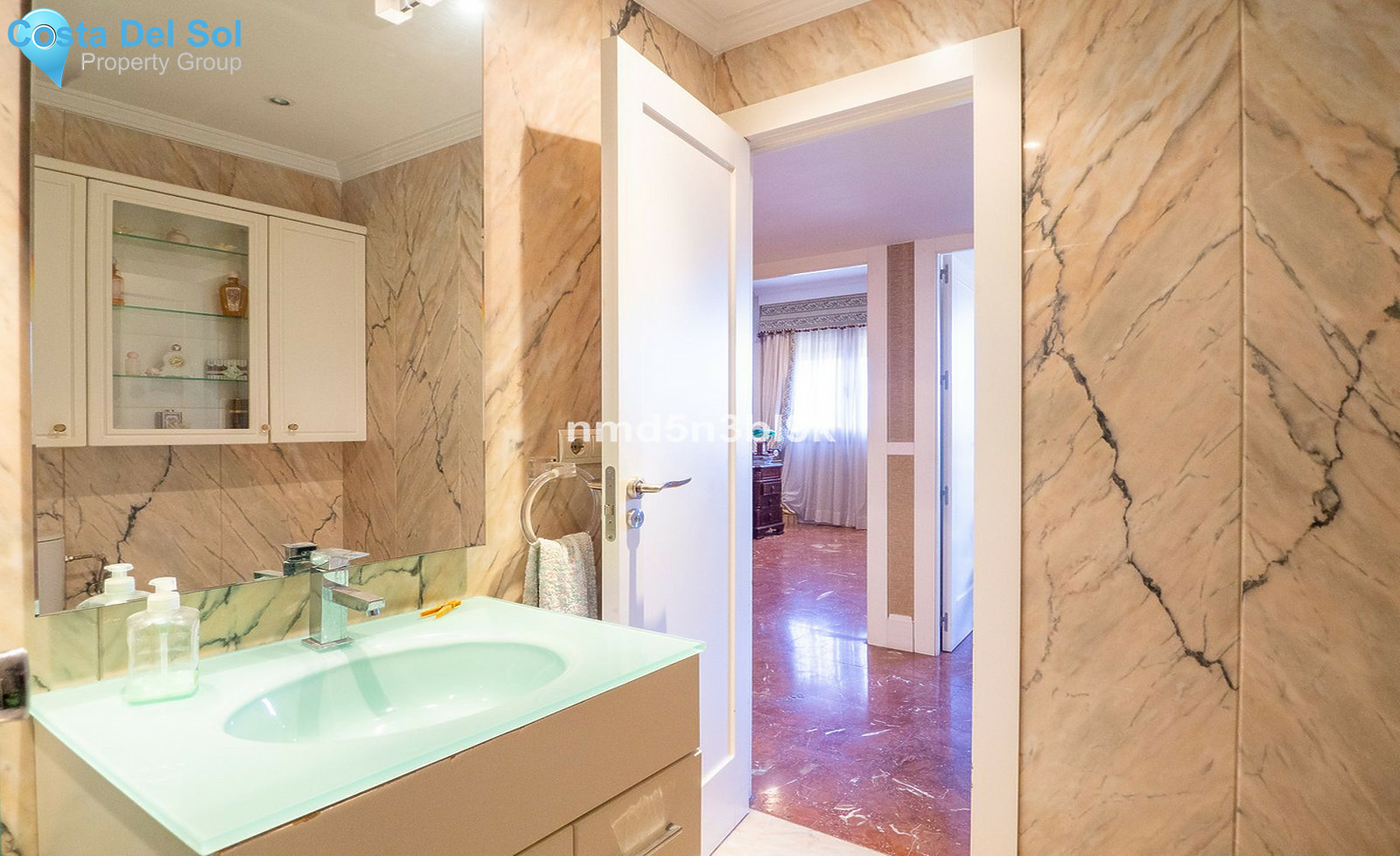 Middle Floor Apartment in Malaga Centro-1296007