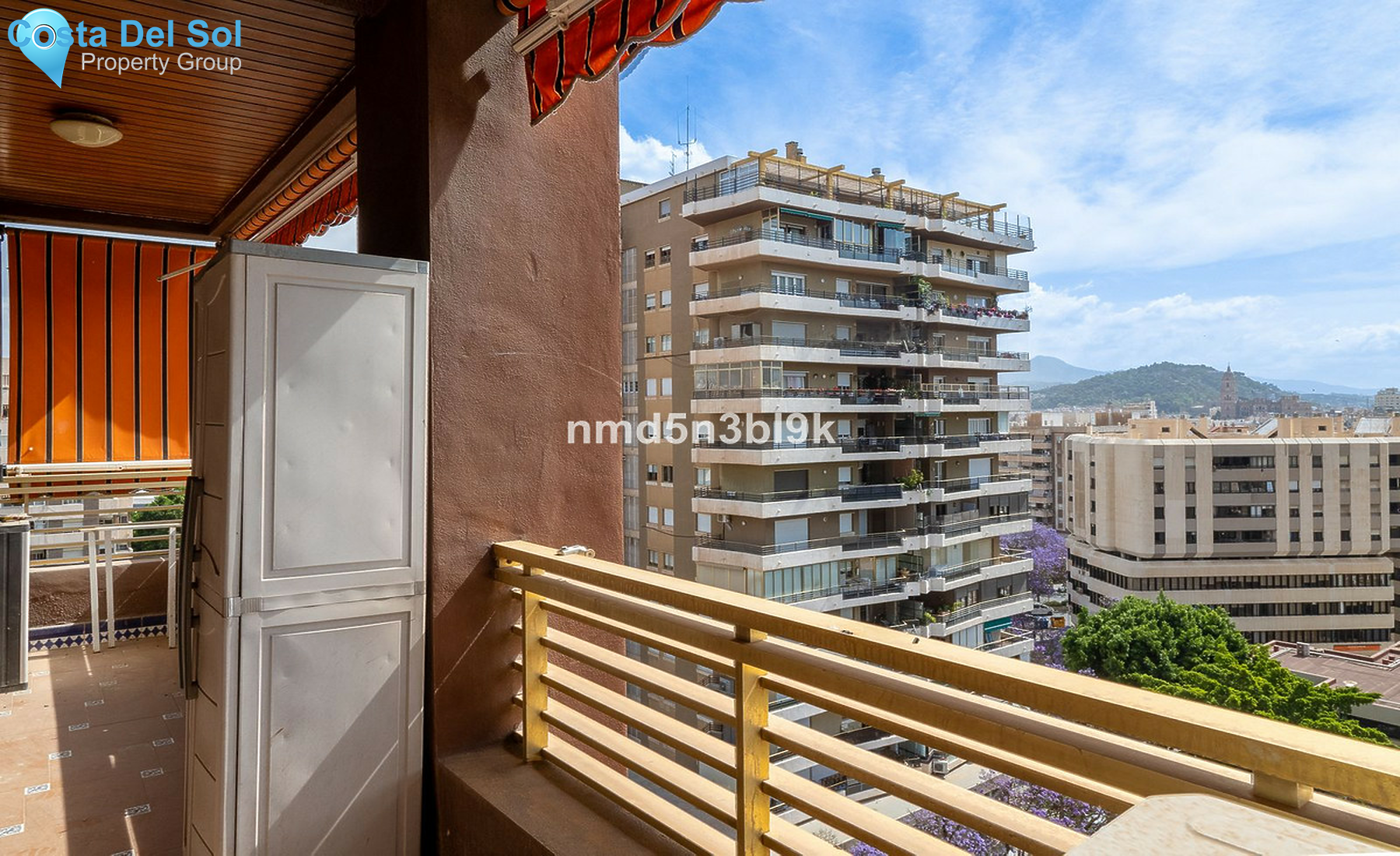 Middle Floor Apartment in Malaga Centro-1296010