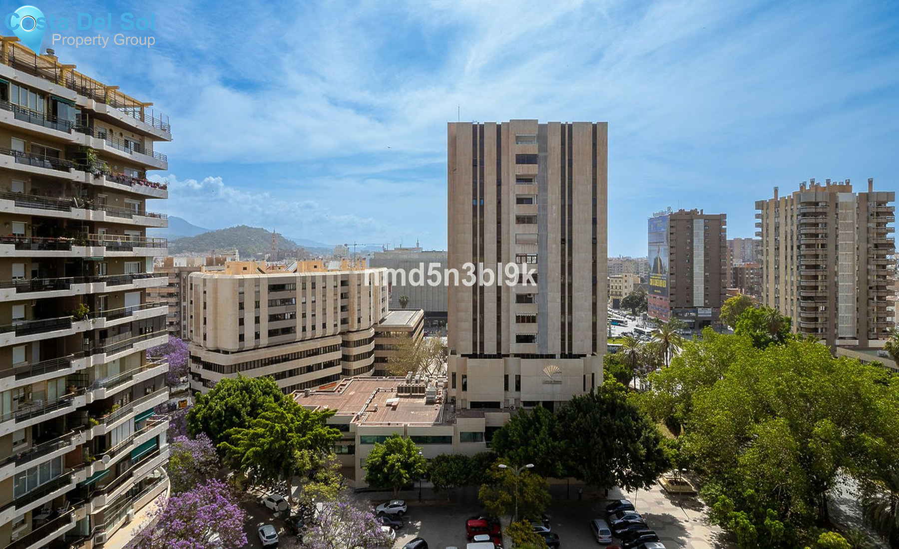 Middle Floor Apartment in Malaga Centro-1295996