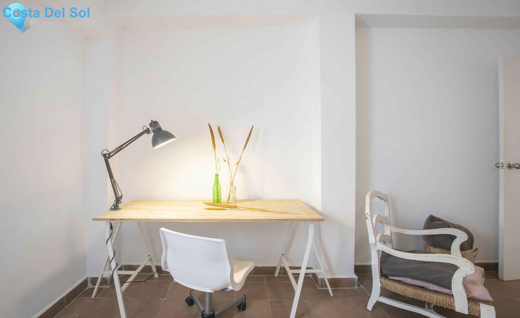 Middle Floor Apartment in Malaga Centro-1306520