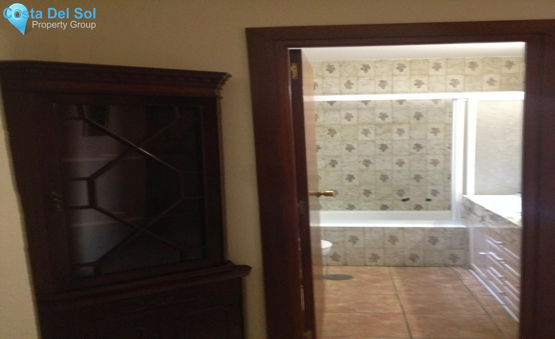 Middle Floor Apartment in Malaga Centro