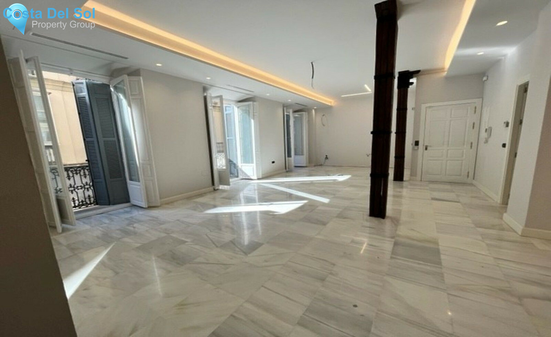 Middle Floor Apartment in Malaga Centro-1478893