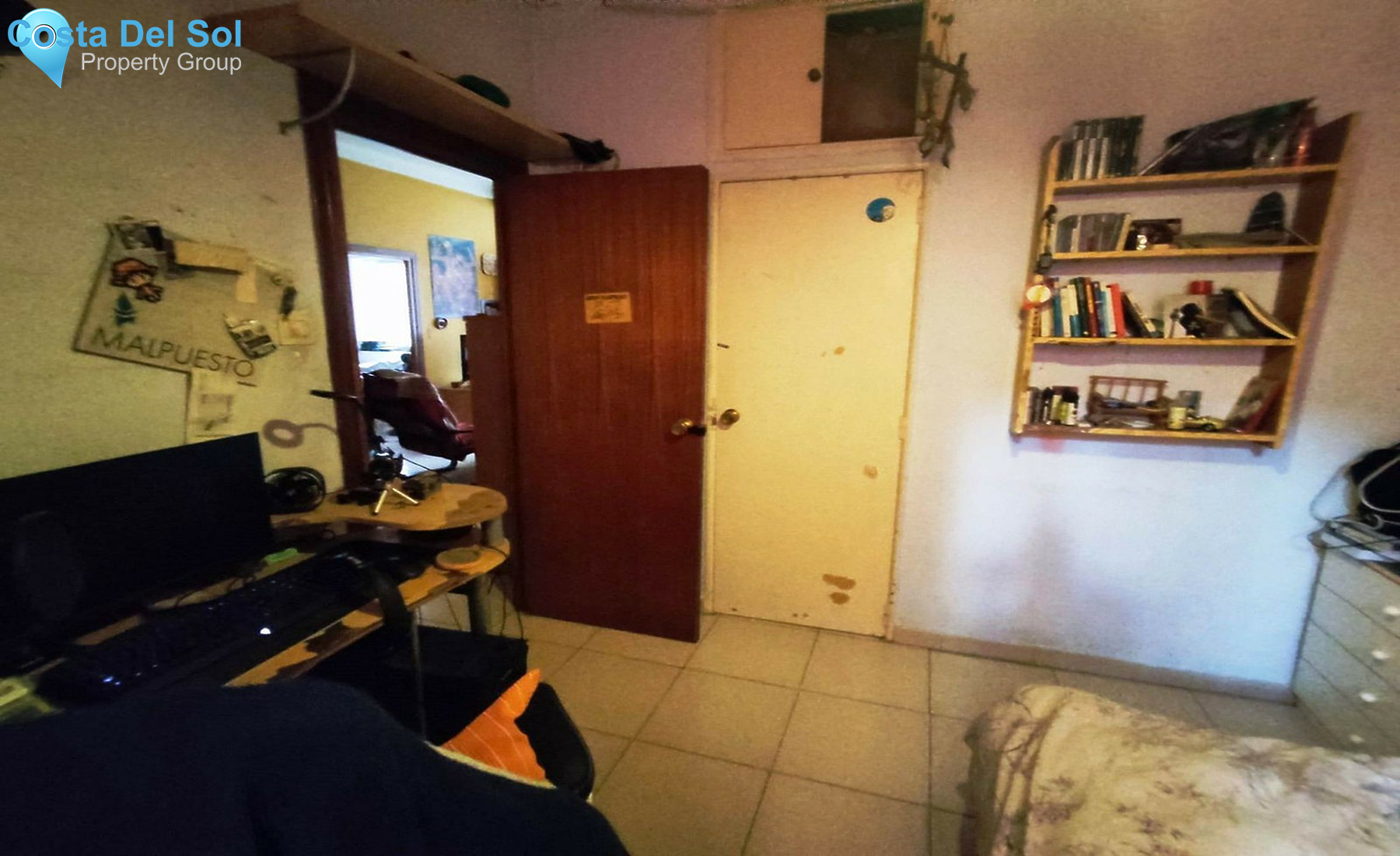 Middle Floor Apartment in Malaga Centro-1512241